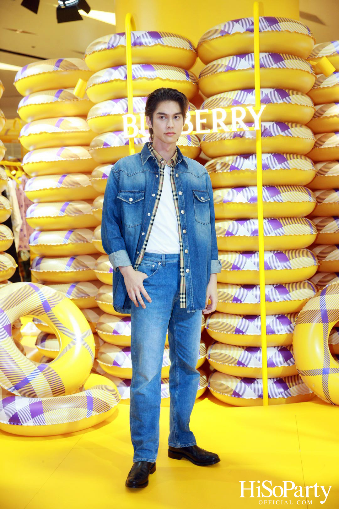 A BURBERRY SUMMER POP-UP