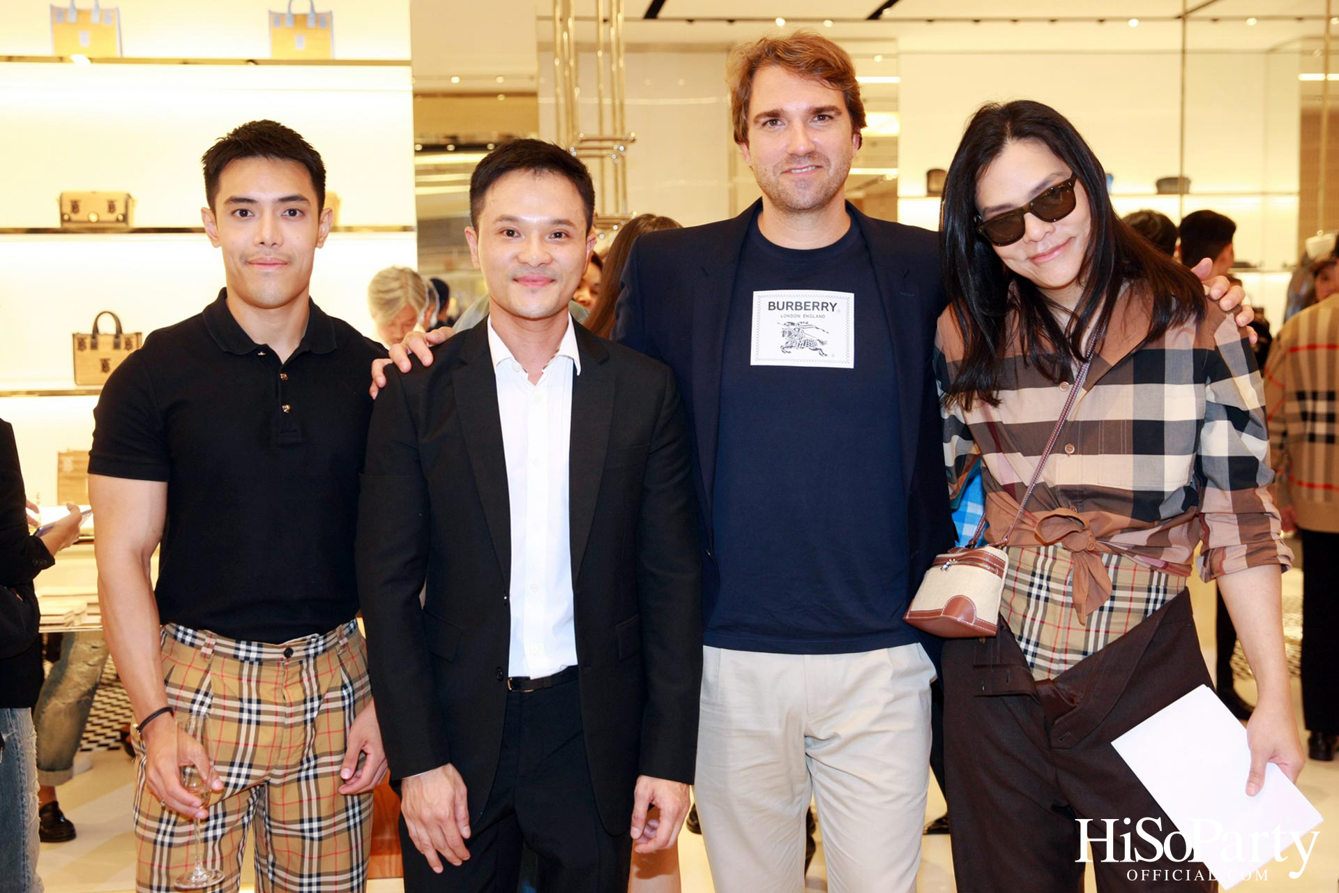 A BURBERRY SUMMER POP-UP