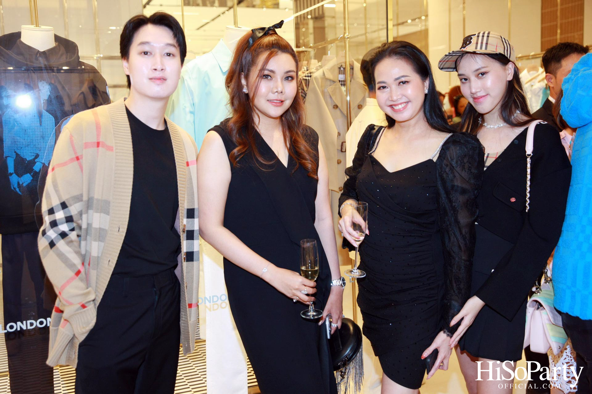 A BURBERRY SUMMER POP-UP