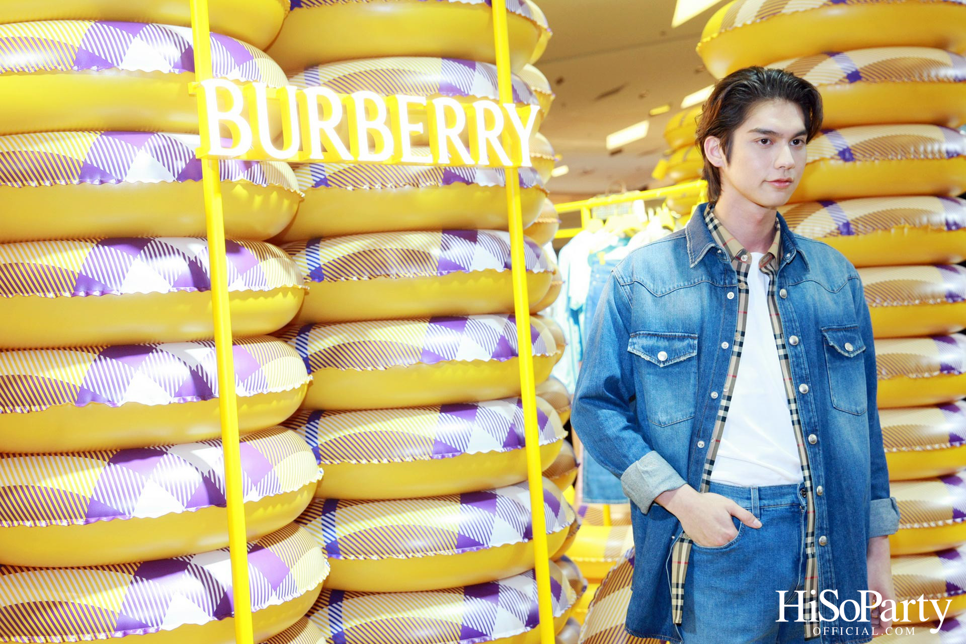 A BURBERRY SUMMER POP-UP