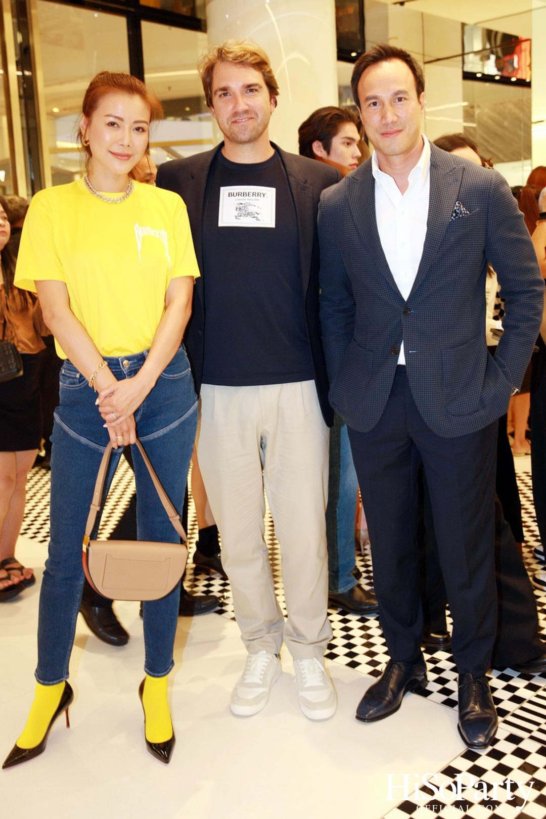 A BURBERRY SUMMER POP-UP