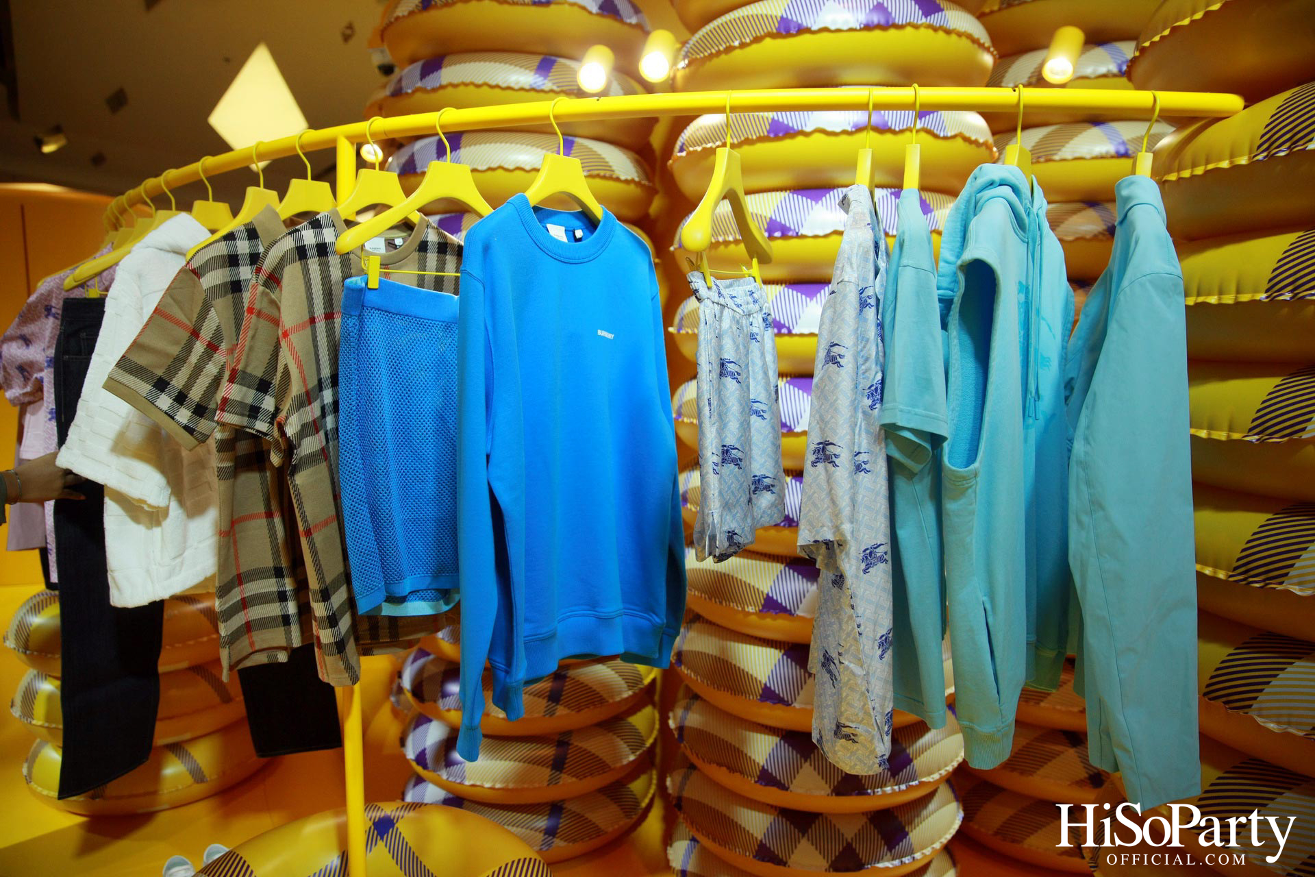 A BURBERRY SUMMER POP-UP