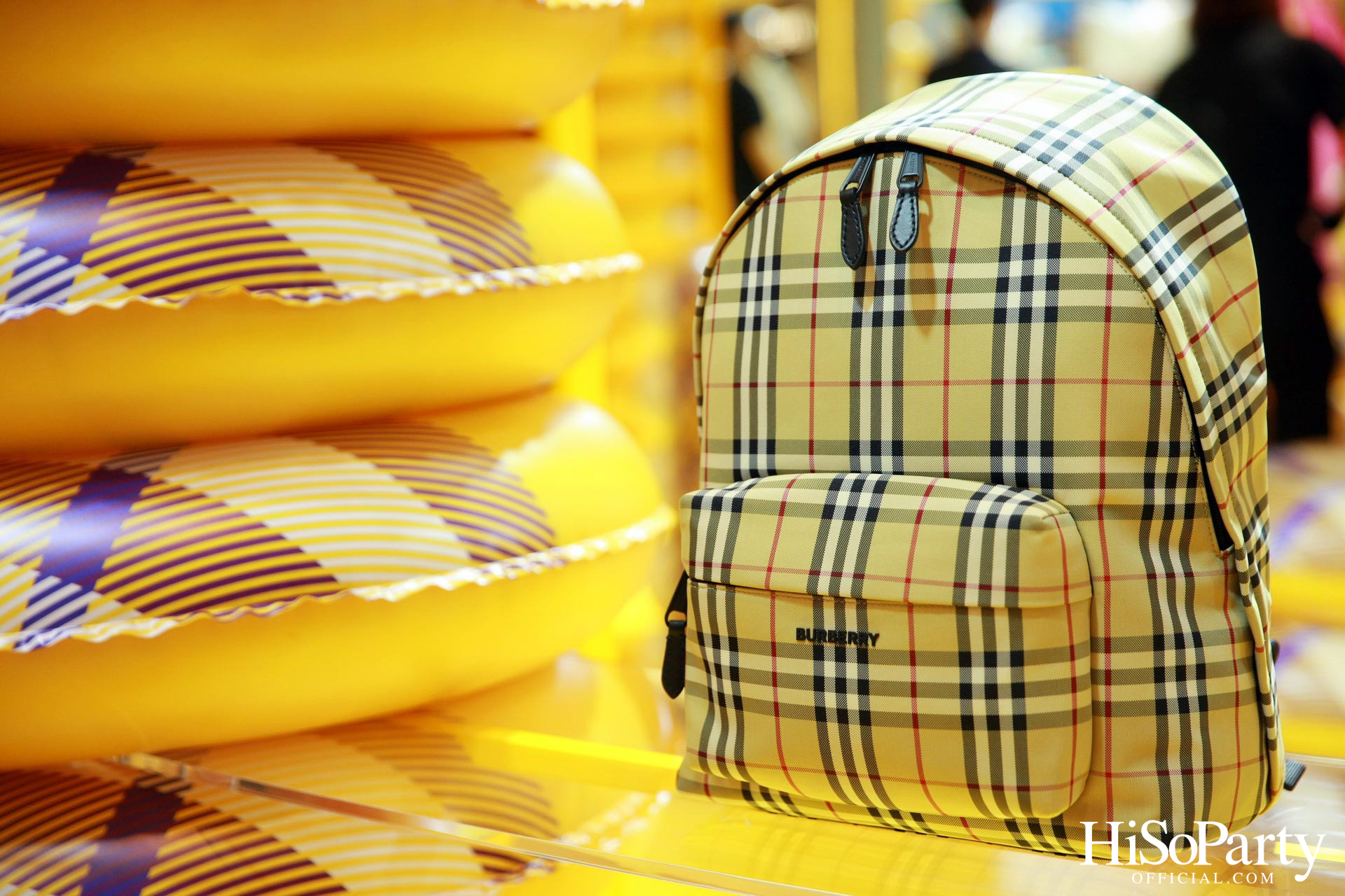 A BURBERRY SUMMER POP-UP