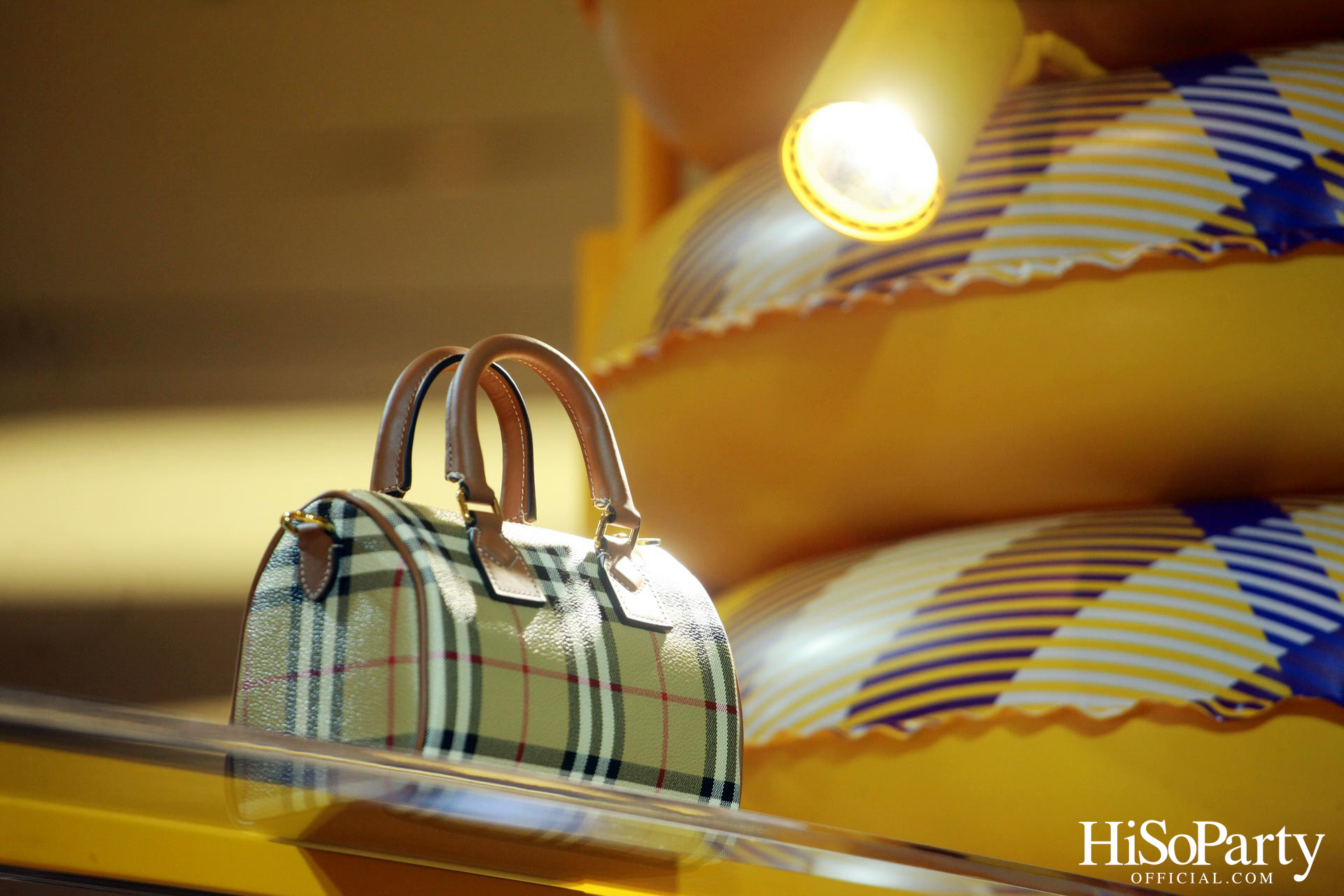 A BURBERRY SUMMER POP-UP