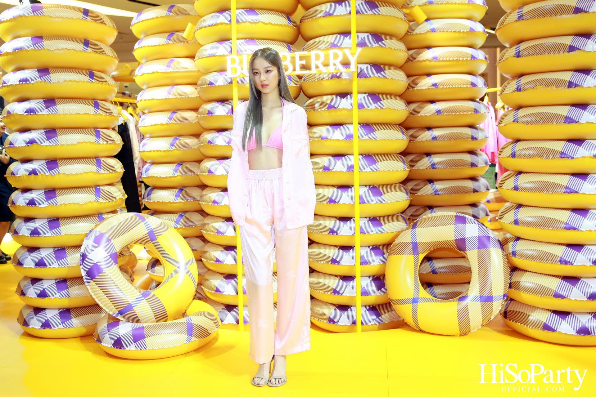 A BURBERRY SUMMER POP-UP