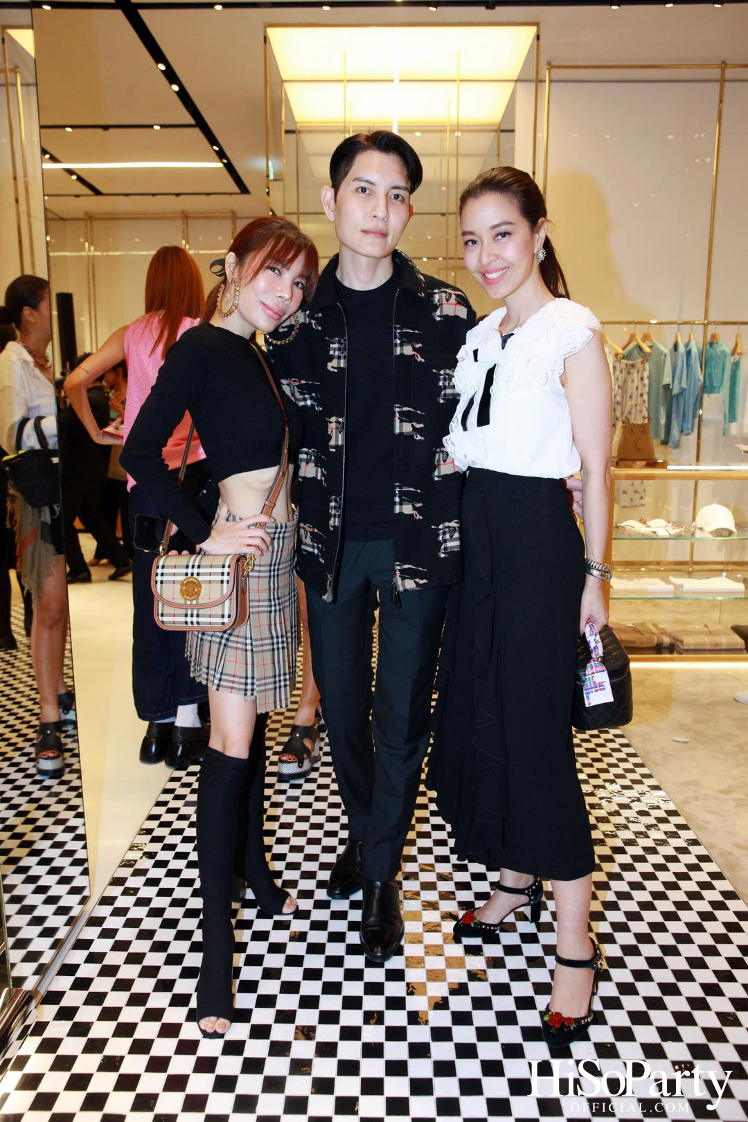 A BURBERRY SUMMER POP-UP