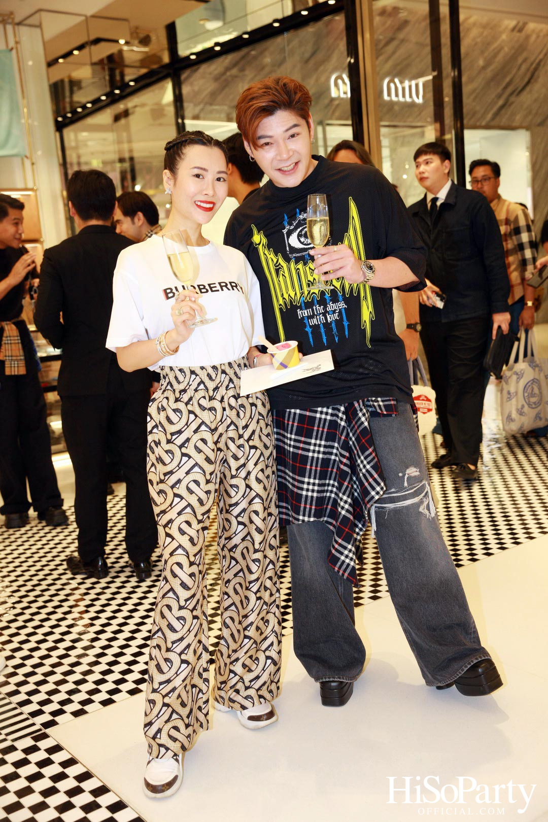 A BURBERRY SUMMER POP-UP