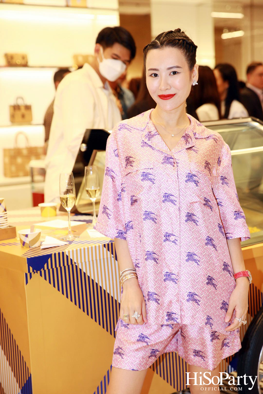 A BURBERRY SUMMER POP-UP