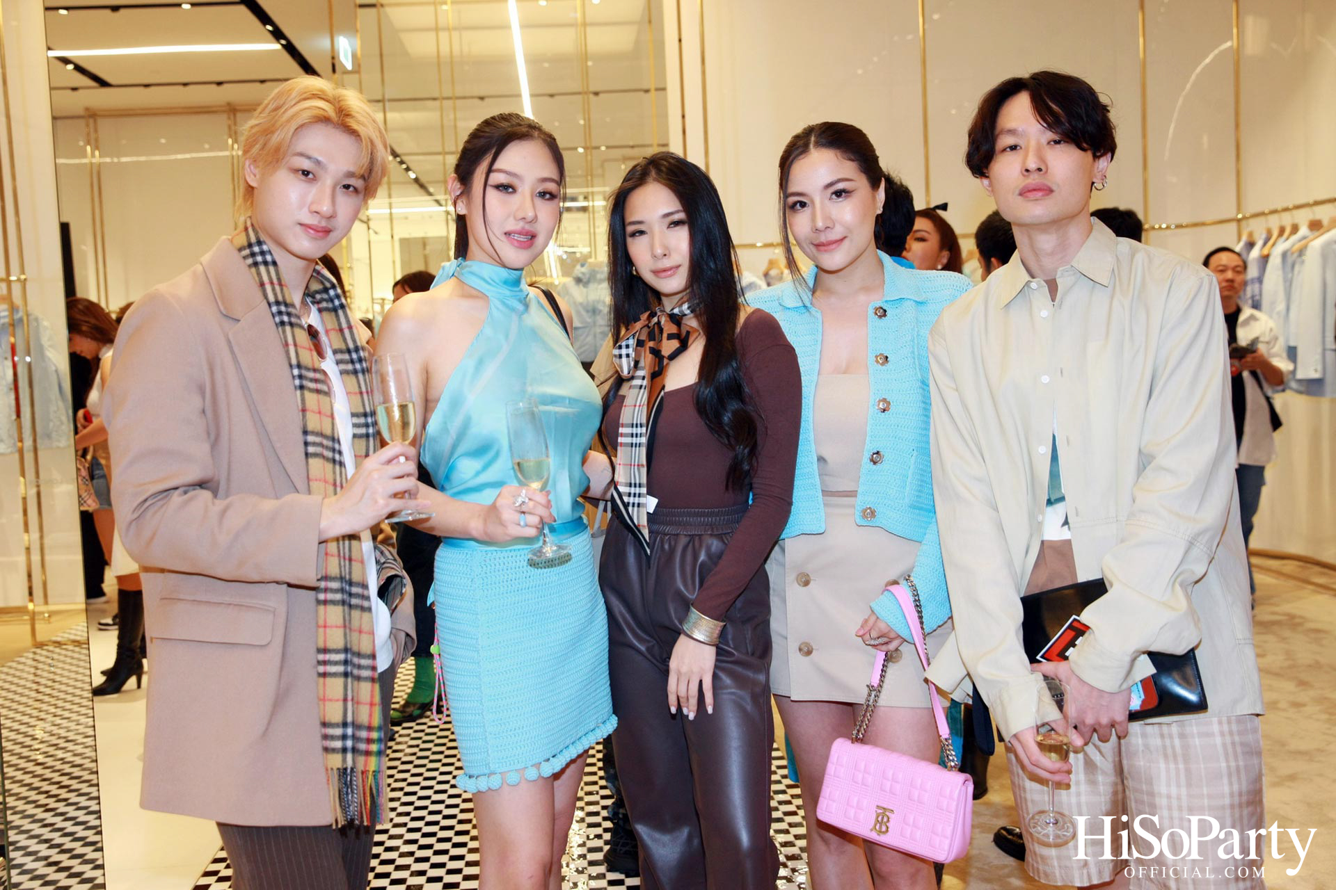 A BURBERRY SUMMER POP-UP