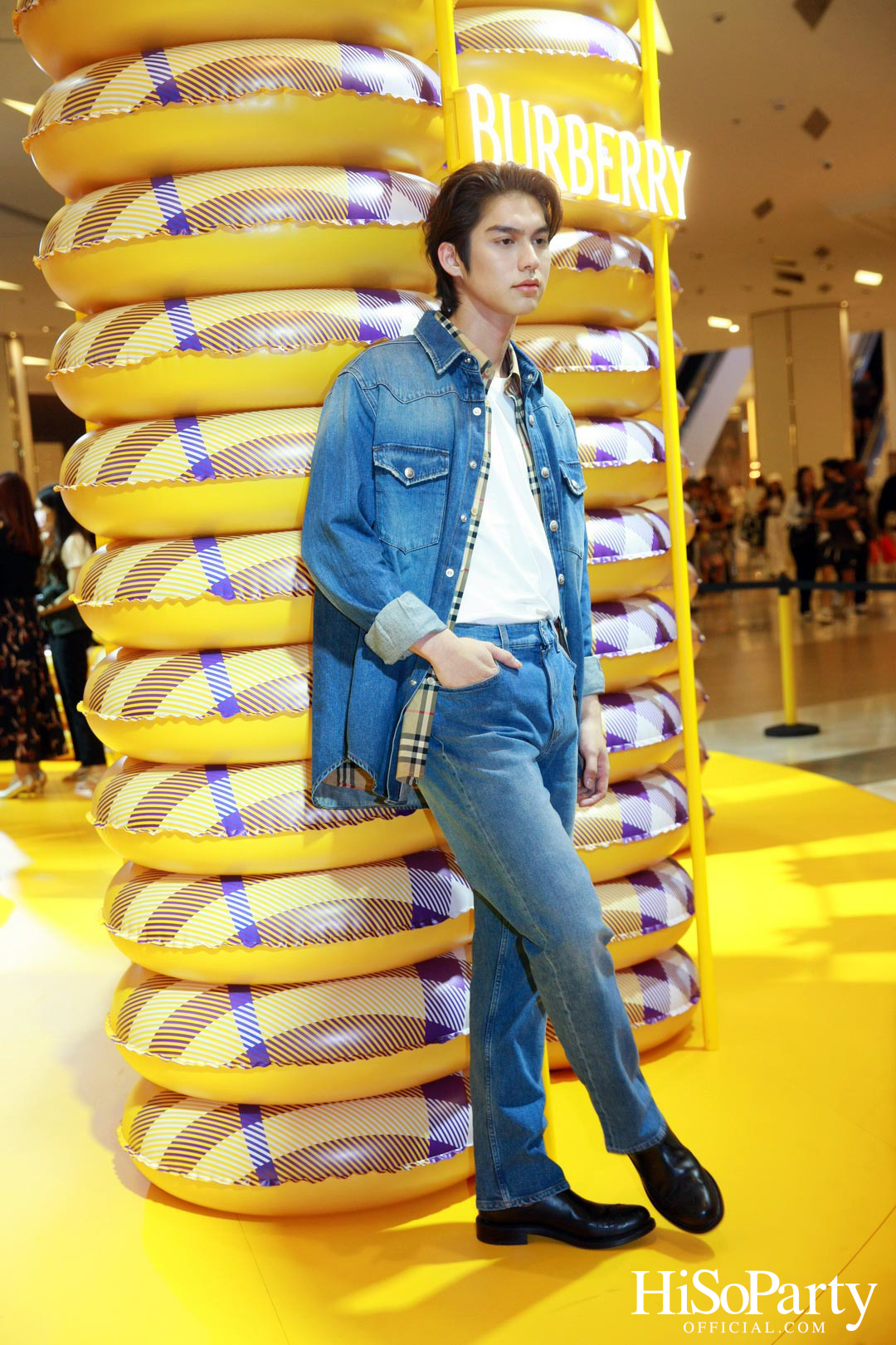 A BURBERRY SUMMER POP-UP