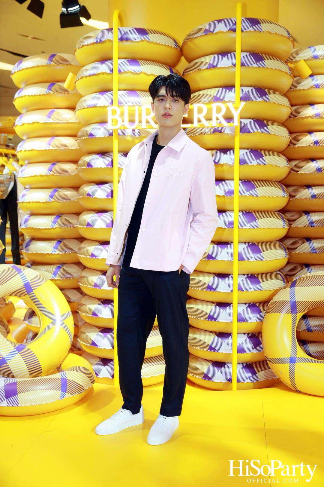 A BURBERRY SUMMER POP-UP