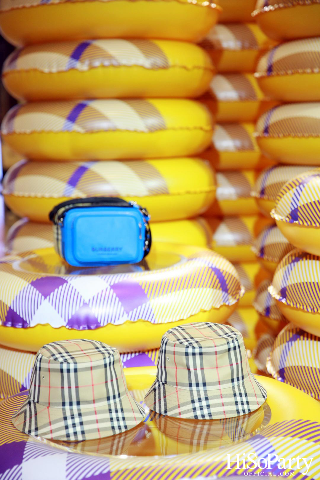 A BURBERRY SUMMER POP-UP