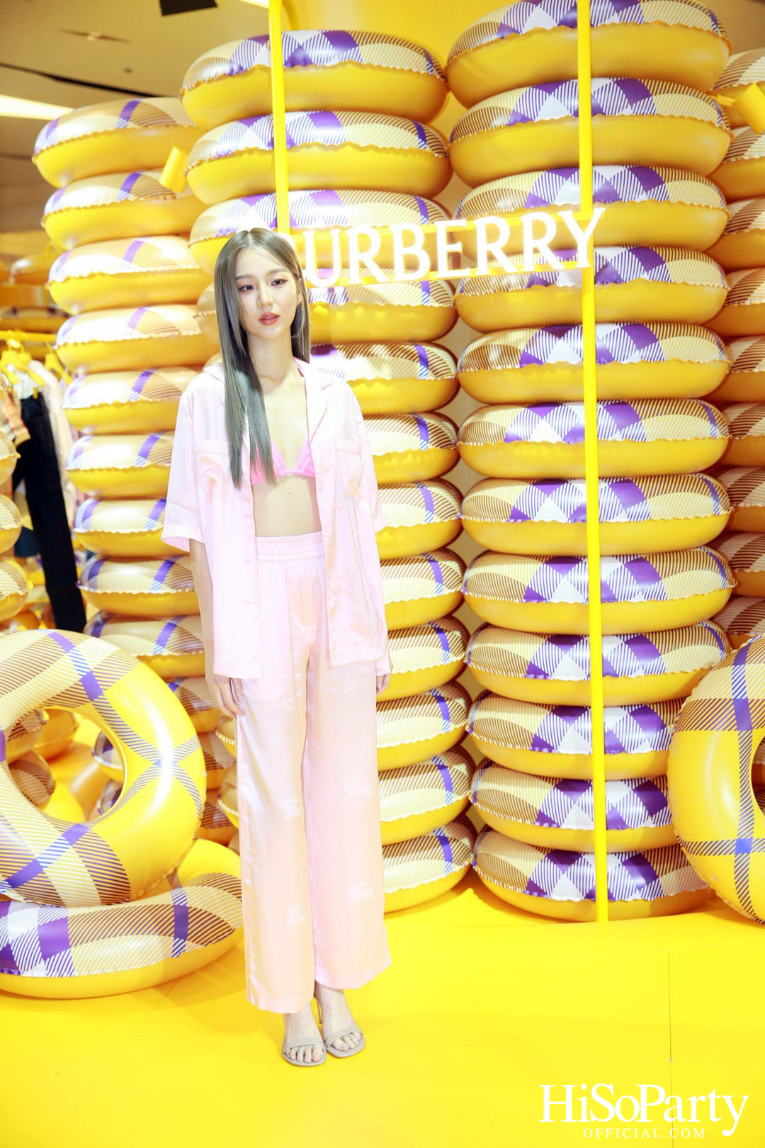A BURBERRY SUMMER POP-UP
