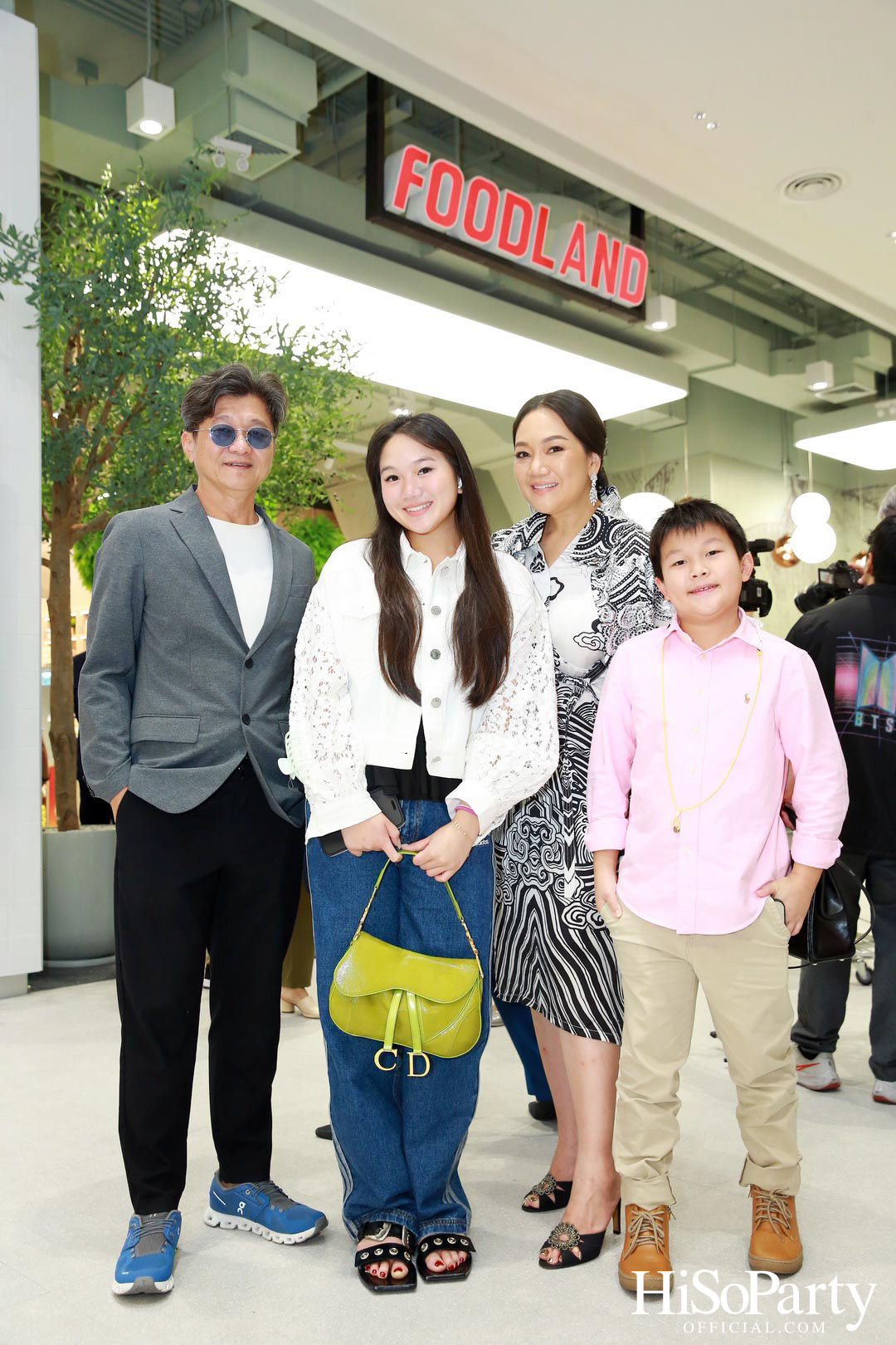 ฟู้ดแลนด์ฯ เปิดตัวสาขาใหม่ ในโครงการพาร์คสีลม พร้อมเดินหน้าขยายสาขาอย่างต่อเนื่อง
