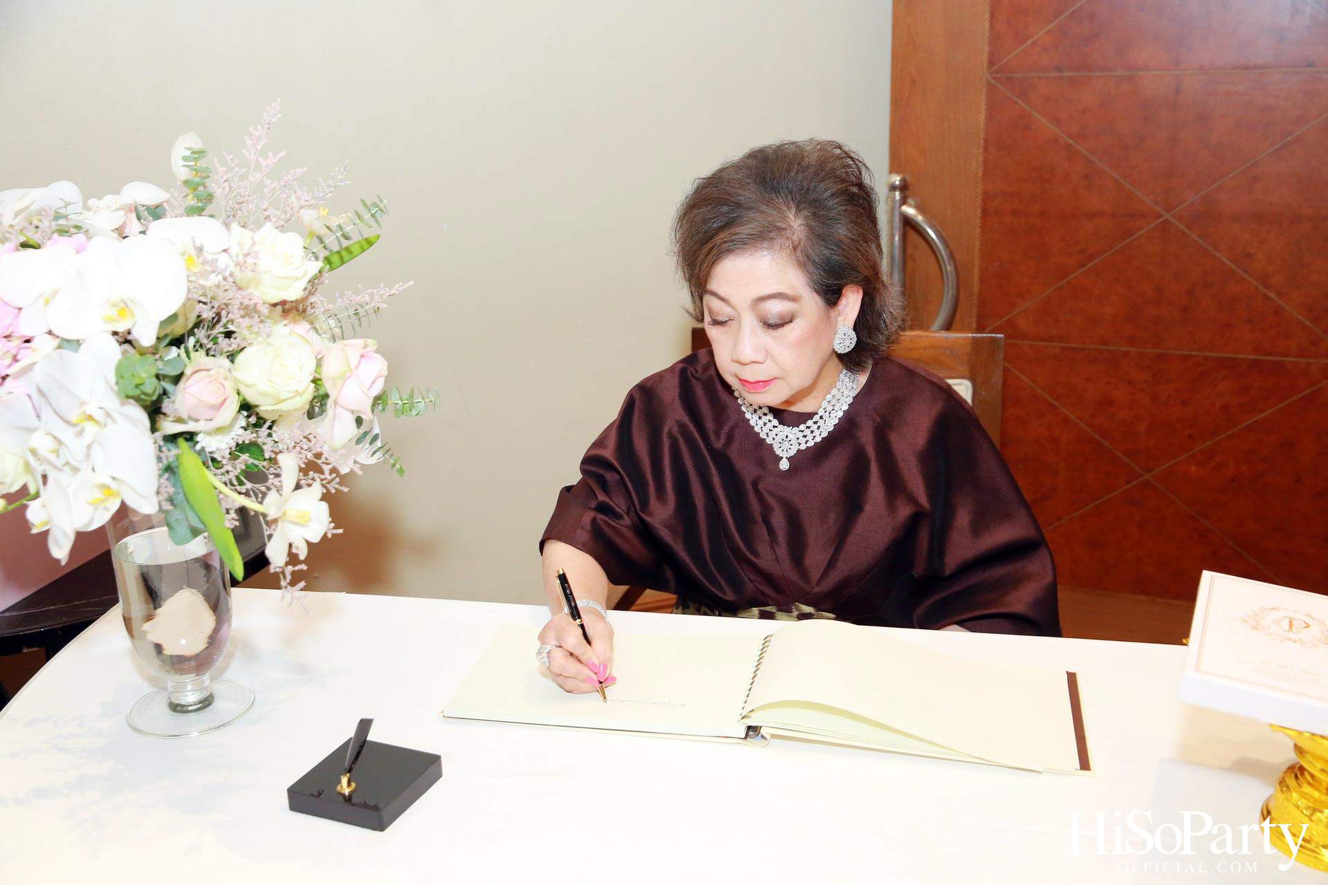 งานฉลองพิธีสมรสพระราชทานระหว่าง การัณย์ อังอุบลกุล และ แพรวพิณญ์ อุดมปณิธ