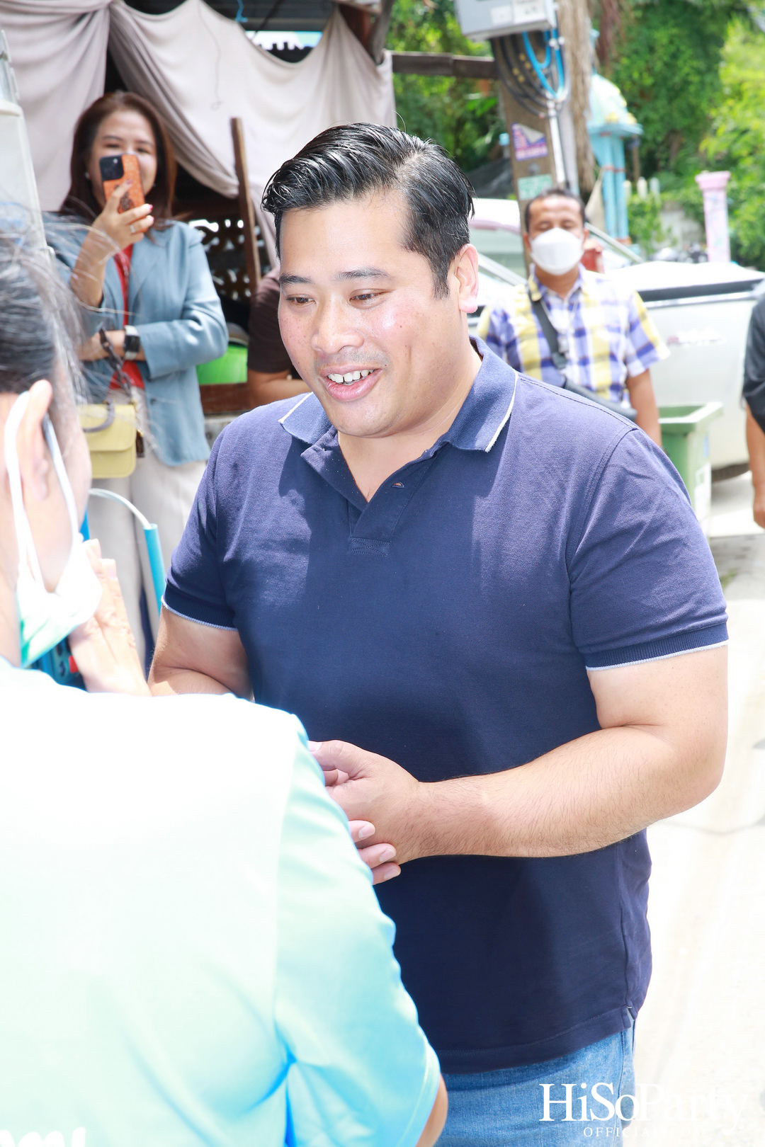 ท่านอ้น วัชเรศร วิวัชรวงศ์ เยี่ยมเด็กๆ มูลนิธิเด็กอ่อนในสลัมฯ