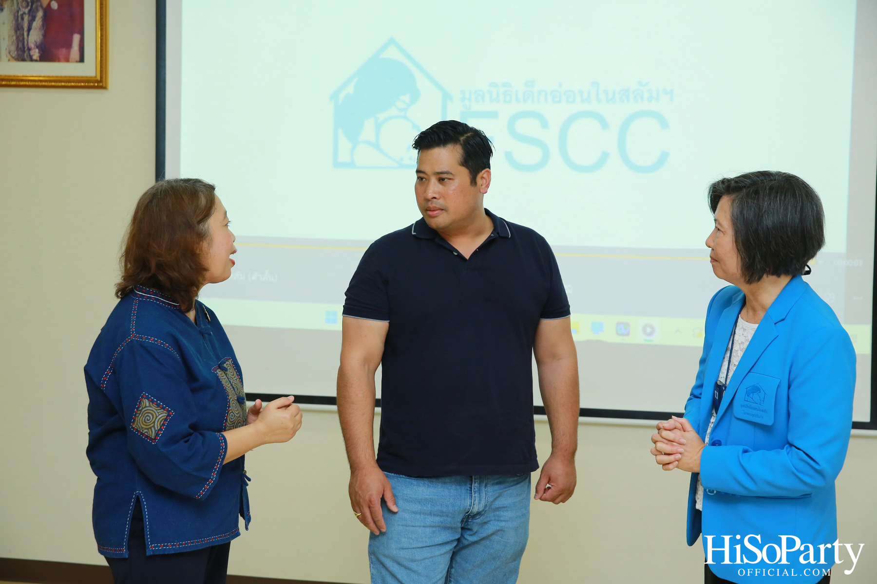 ท่านอ้น วัชเรศร วิวัชรวงศ์ เยี่ยมเด็กๆ มูลนิธิเด็กอ่อนในสลัมฯ