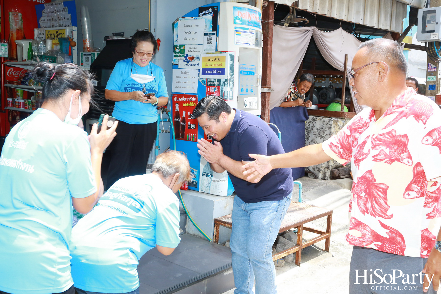 ท่านอ้น วัชเรศร วิวัชรวงศ์ เยี่ยมเด็กๆ มูลนิธิเด็กอ่อนในสลัมฯ