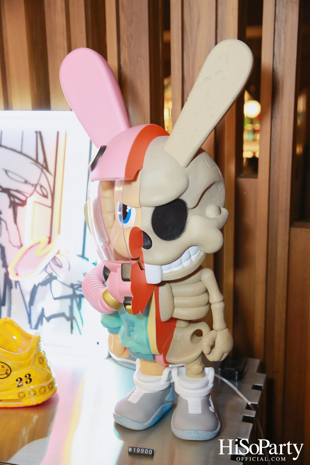 Club 21 x WISHULADA ในงาน Urban Collectibles 2023 by Mango Art Festival x Public House