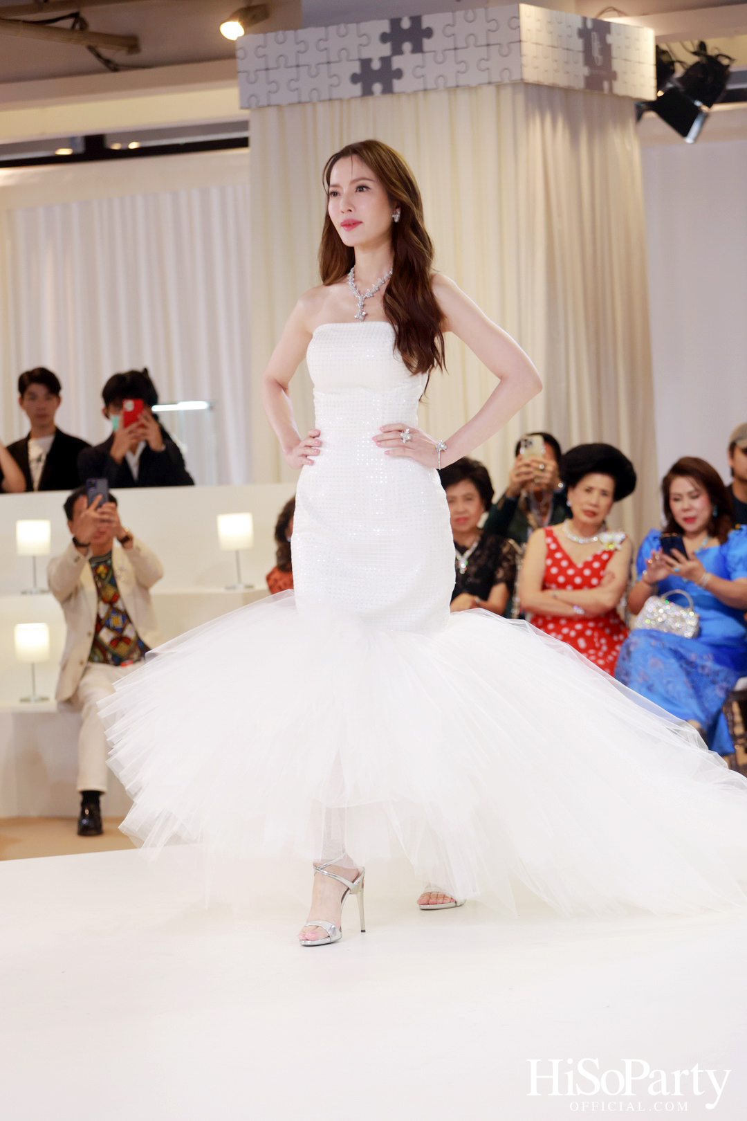 BEAUTY GEMS ‘THE MISSING PIECE’