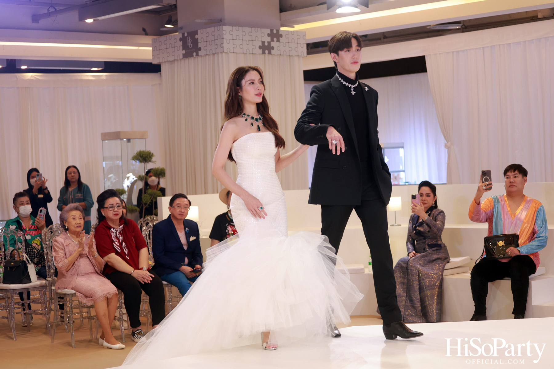 BEAUTY GEMS ‘THE MISSING PIECE’