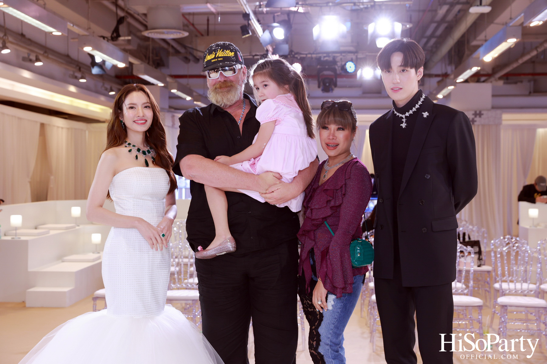 BEAUTY GEMS ‘THE MISSING PIECE’