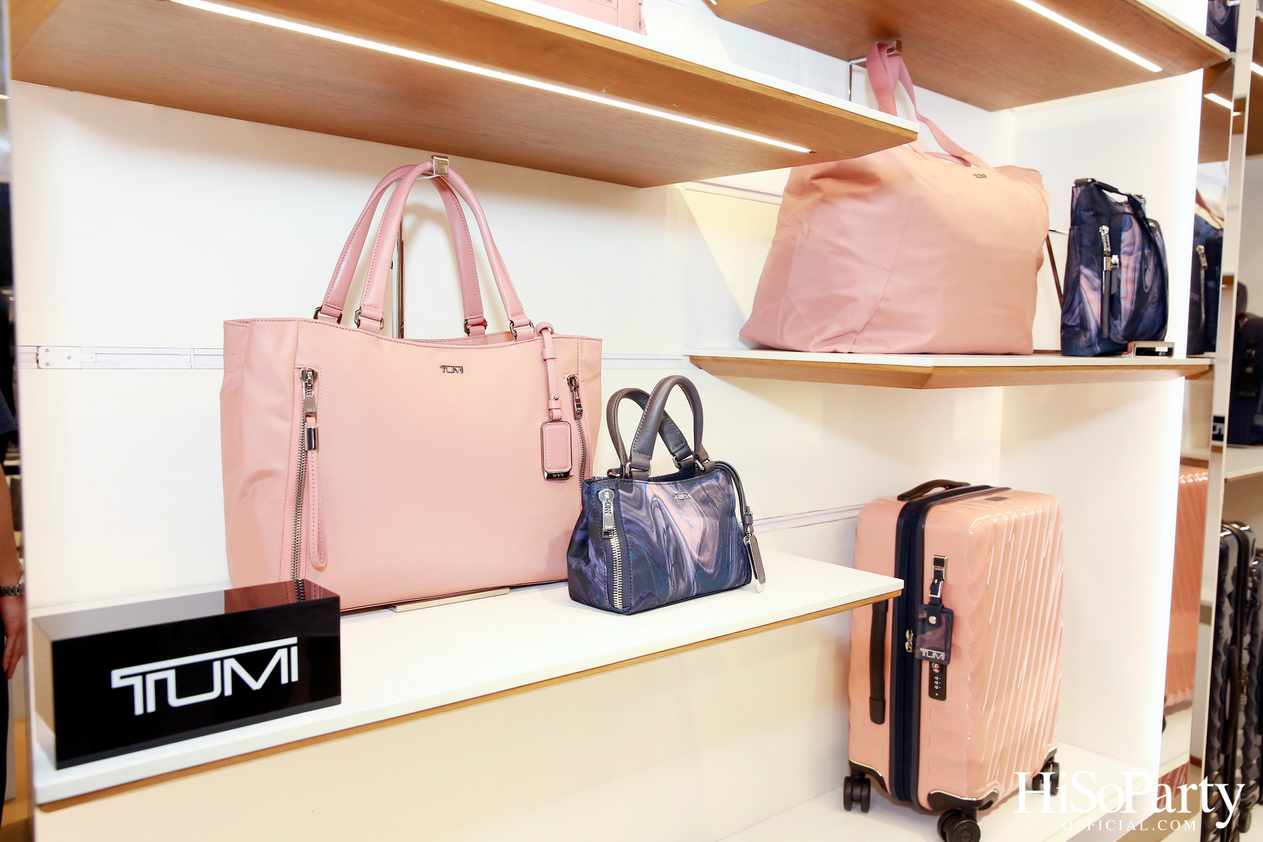 TUMI จัดงานเปิดตัวกระเป๋าคอลเลกชั่นใหม่ล่าสุด ต้อนรับฤดูใบไม้ร่วง 2023