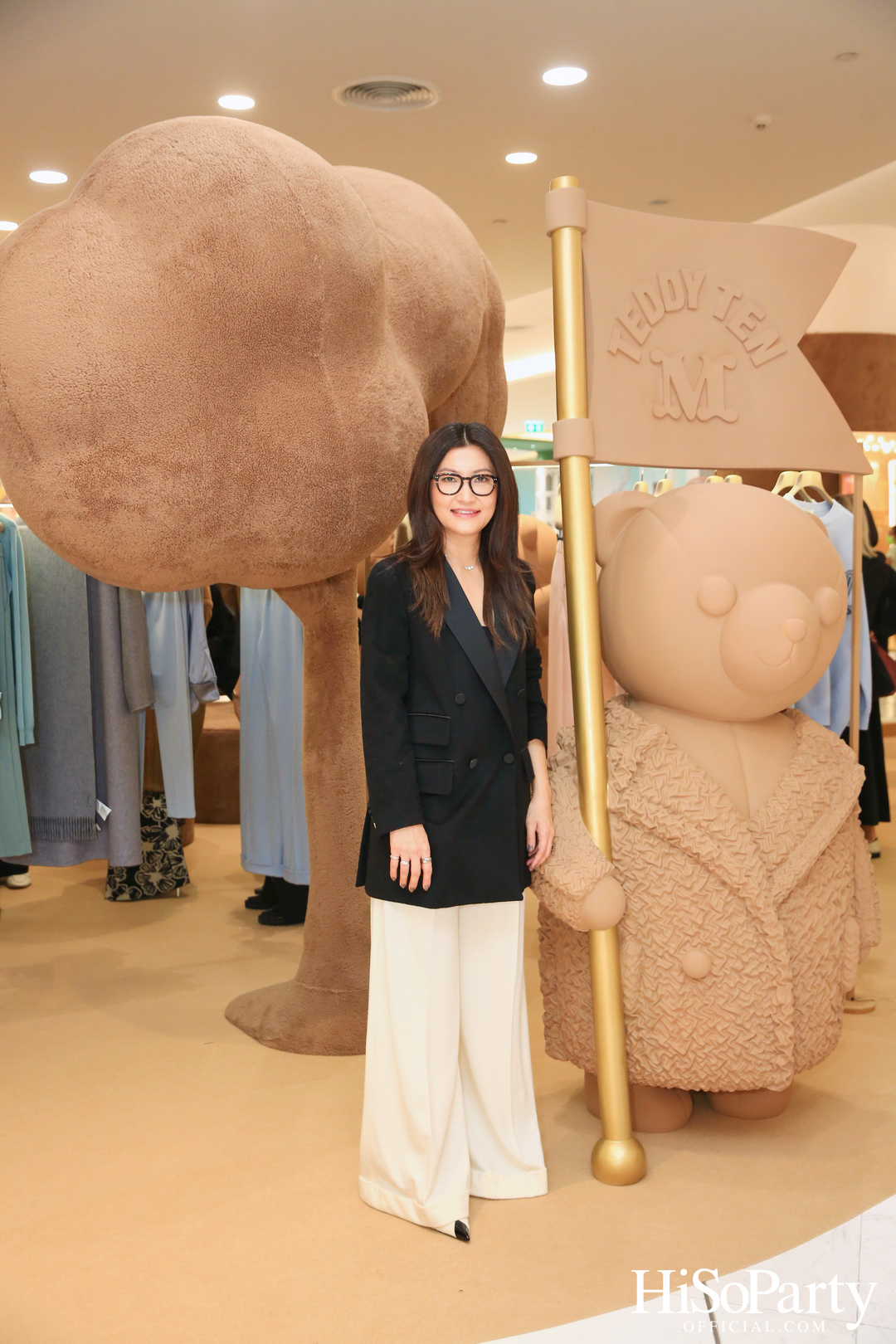 Max Mara Teddy Ten Pop Up
