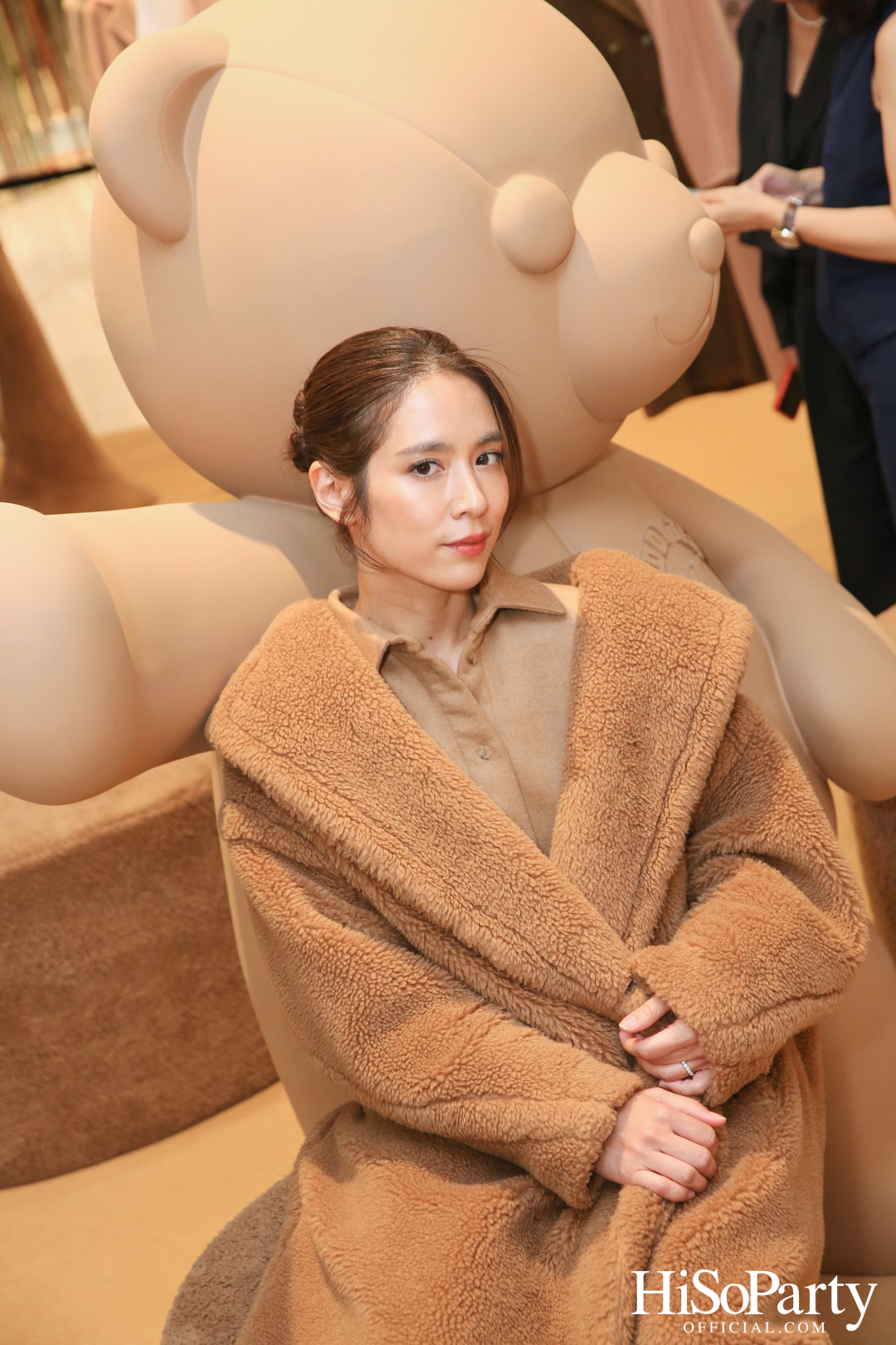 Max Mara Teddy Ten Pop Up
