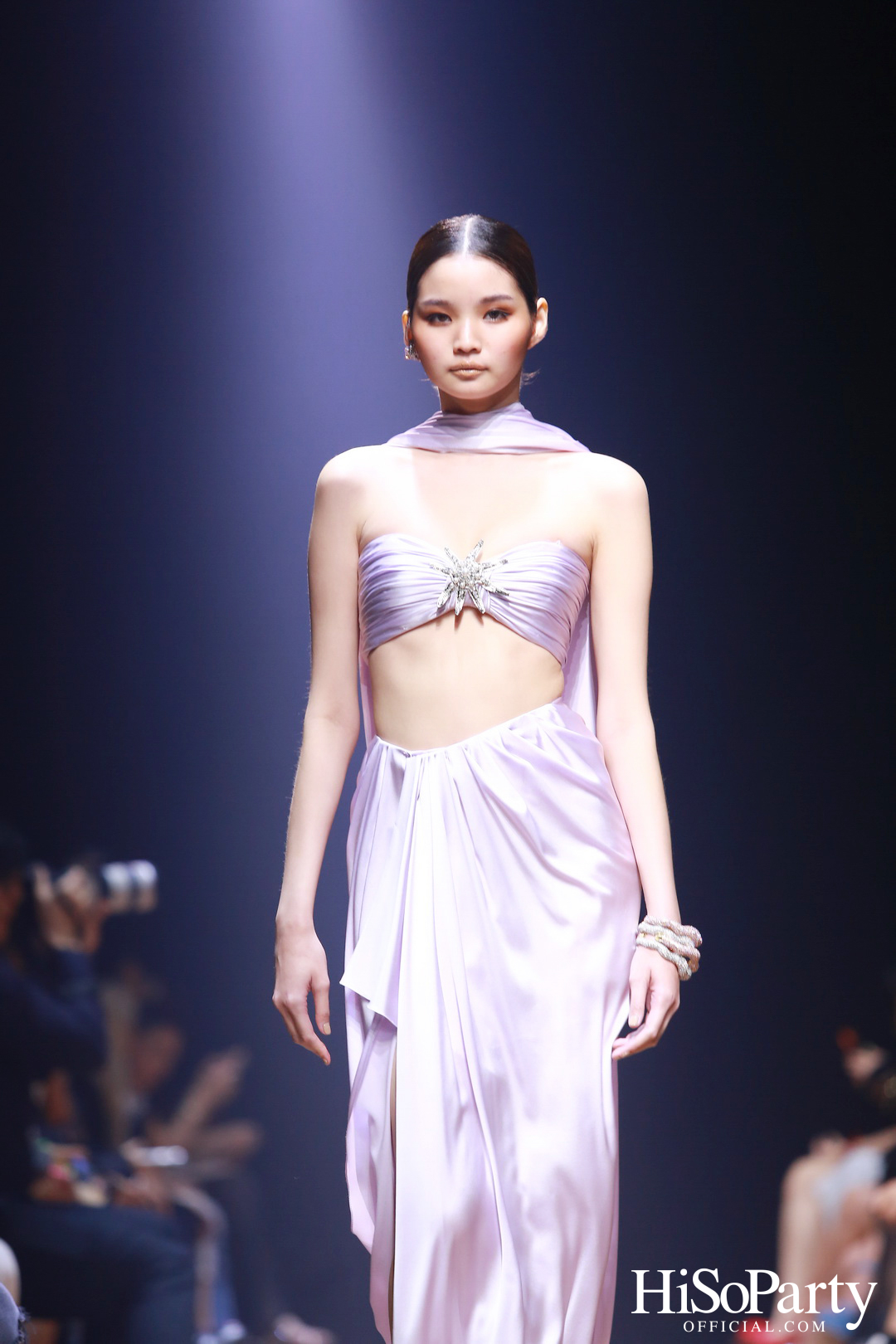 VATANIKA presented by AION – AIONIC AUTO @Siam Paragon Bangkok International Fashion Week 2023