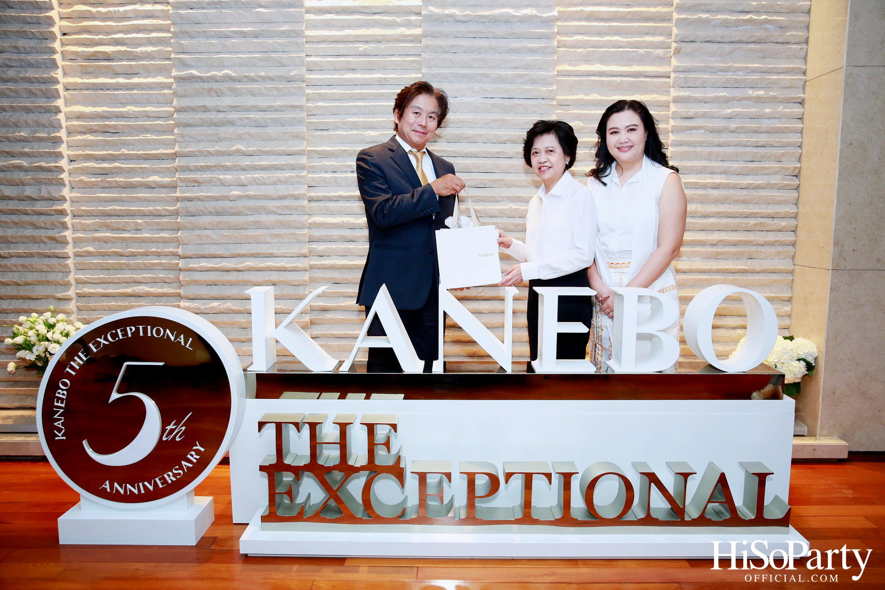 ‘5th Anniversary of KANEBO THE EXCEPTIONAL’ Experience supreme bliss with flawless artistry. CLEAR and BEYOND