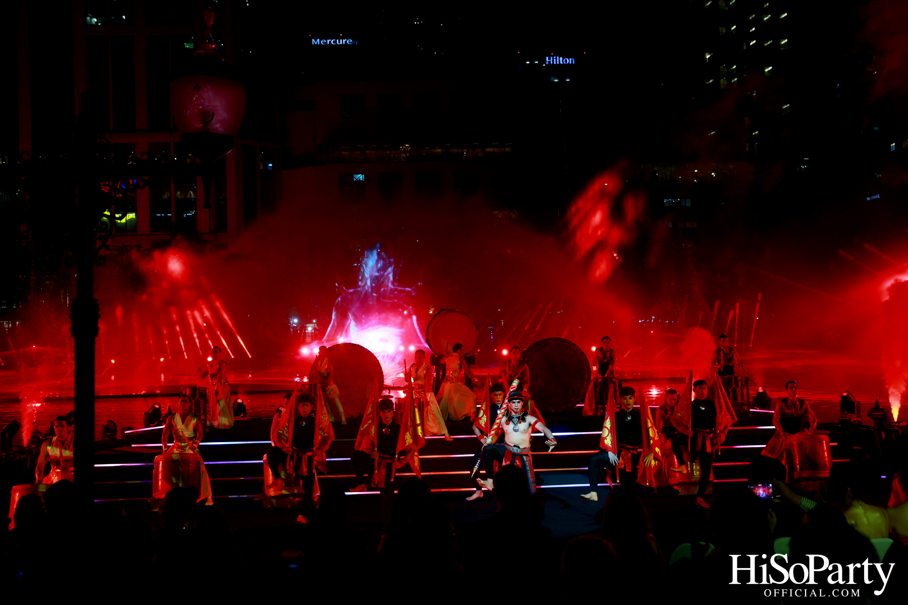 ‘THE OVERTURE OF EM DISTRICT’ EM DISTRICT : CALLING THE WORLD ที่นี่ EM DISTRICT ปรากฏการณ์ครั้งสำคัญกับการเปิดตัวศูนย์การค้า ‘EMSPHERE’