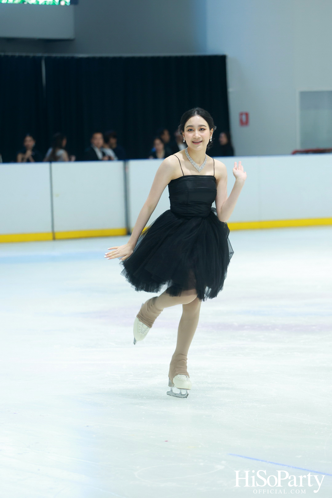 ‘SOMEWHERE ONLY WE KNOW - DISCOVERY 7 KINGDOMS OF SNOW QUEEN’ FSAT งานดินเนอร์ท่ามกลางลานสเก็ตน้ำแข็ง พร้อมโชว์เครื่องประดับเพชร BEAUTY GEMS