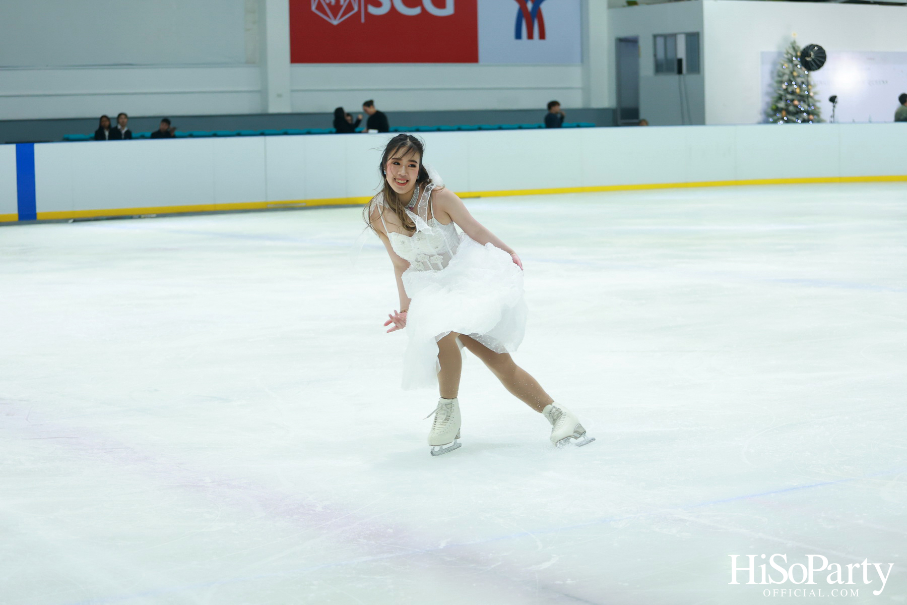 ‘SOMEWHERE ONLY WE KNOW - DISCOVERY 7 KINGDOMS OF SNOW QUEEN’ FSAT งานดินเนอร์ท่ามกลางลานสเก็ตน้ำแข็ง พร้อมโชว์เครื่องประดับเพชร BEAUTY GEMS