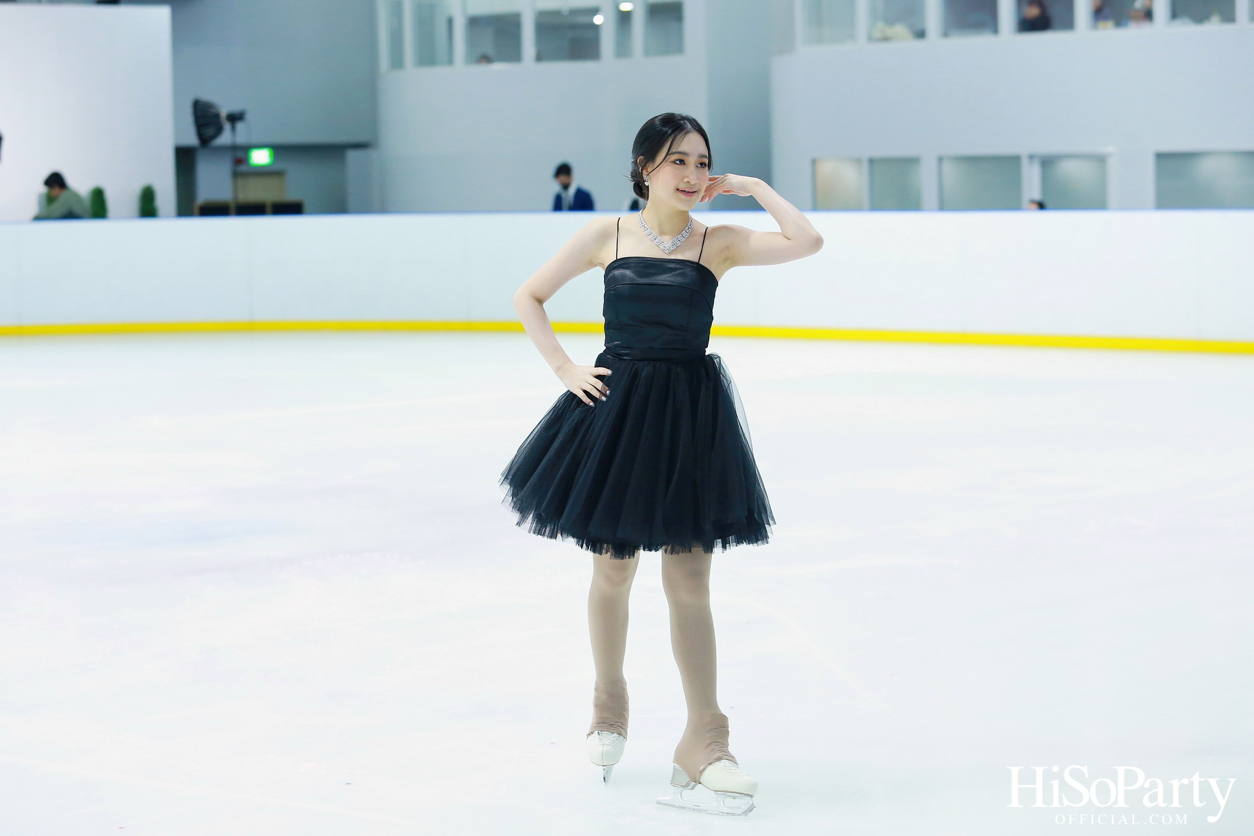 ‘SOMEWHERE ONLY WE KNOW - DISCOVERY 7 KINGDOMS OF SNOW QUEEN’ FSAT งานดินเนอร์ท่ามกลางลานสเก็ตน้ำแข็ง พร้อมโชว์เครื่องประดับเพชร BEAUTY GEMS