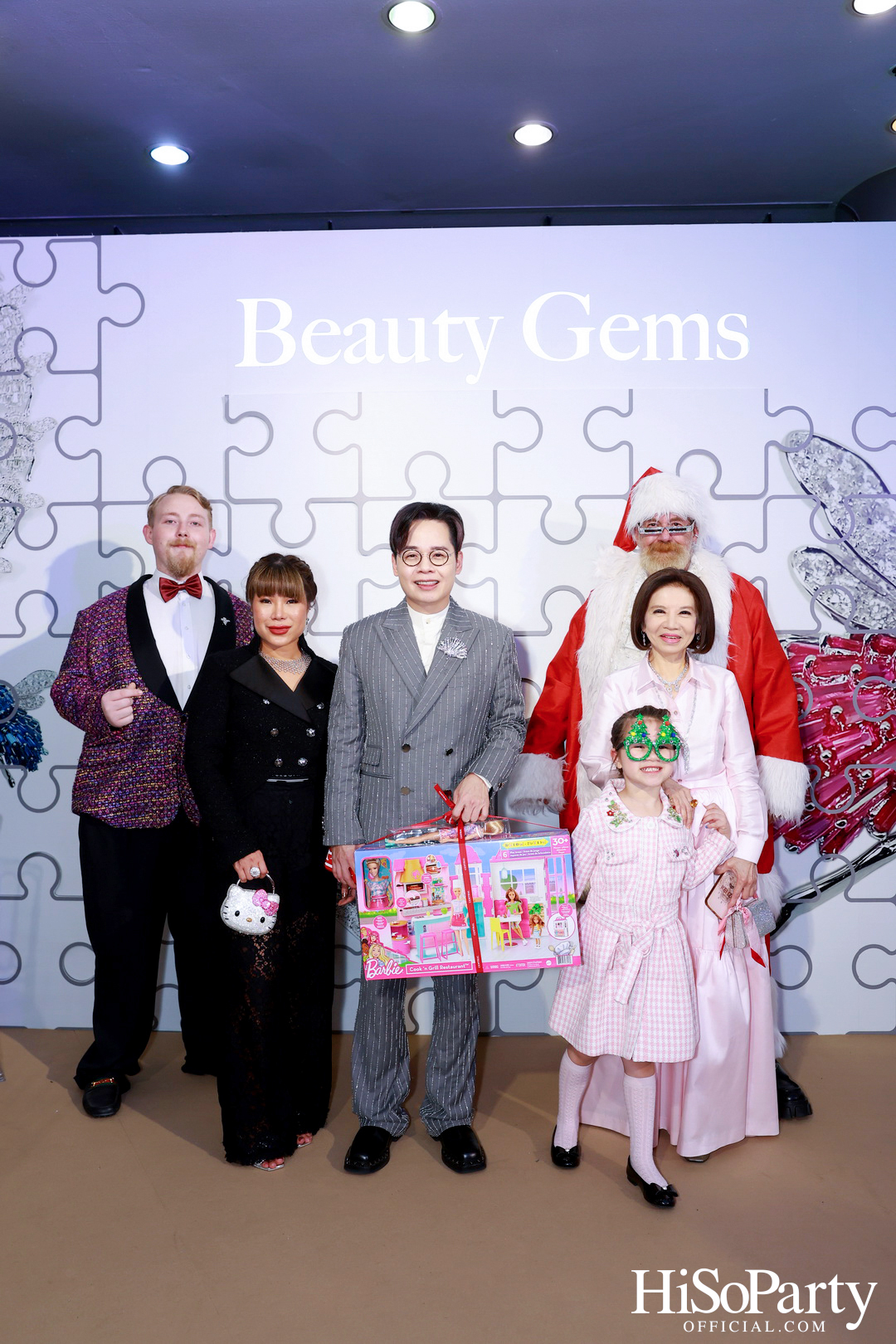 BEAUTY GEMS CHRISTMAS TREE LIGHTING CEREMONY งานเปิดไฟต้นคริสต์มาสและเผยคอลเลกชั่นใหม่ BEAUTY GEMS CHRISTMAS COLLECTION 2023