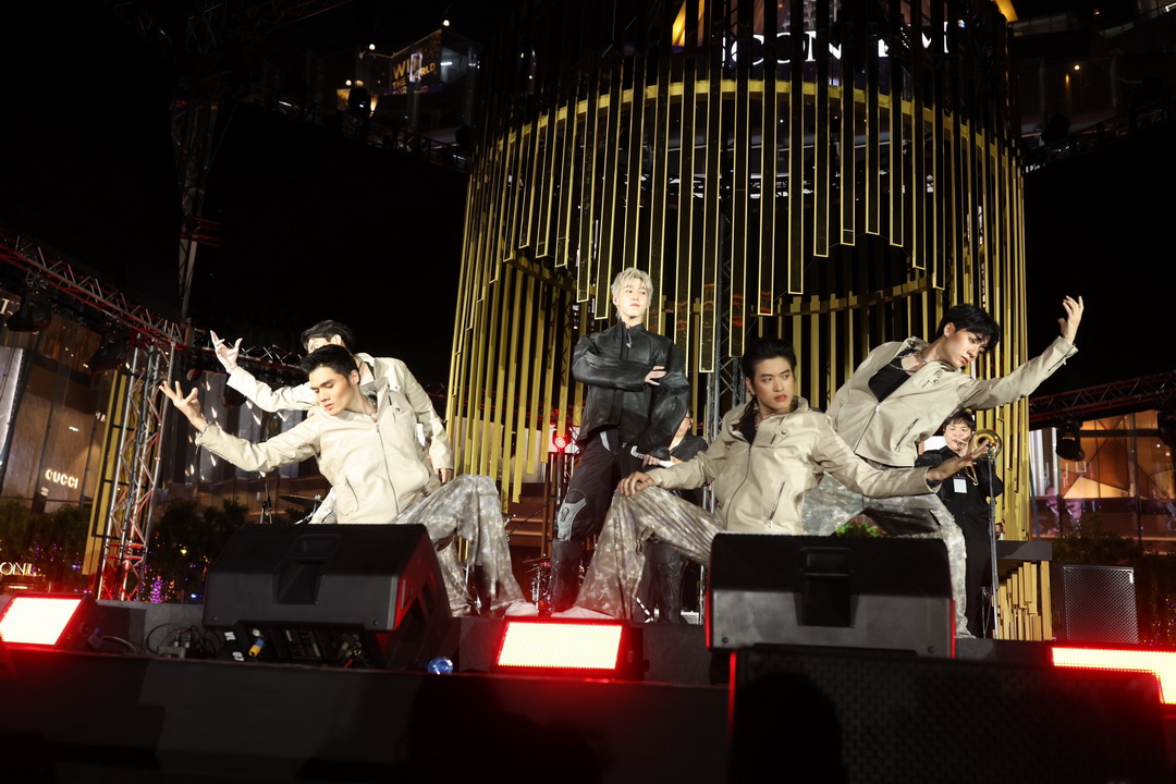 Amazing Thailand Countdown 2024 งานเคาท์ดาวน์ระดับโลก ณ ไอคอนสยาม
