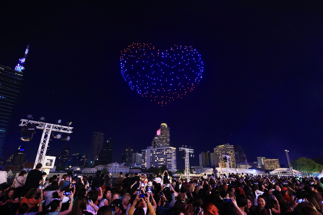 Amazing Thailand Countdown 2024 งานเคาท์ดาวน์ระดับโลก ณ ไอคอนสยาม