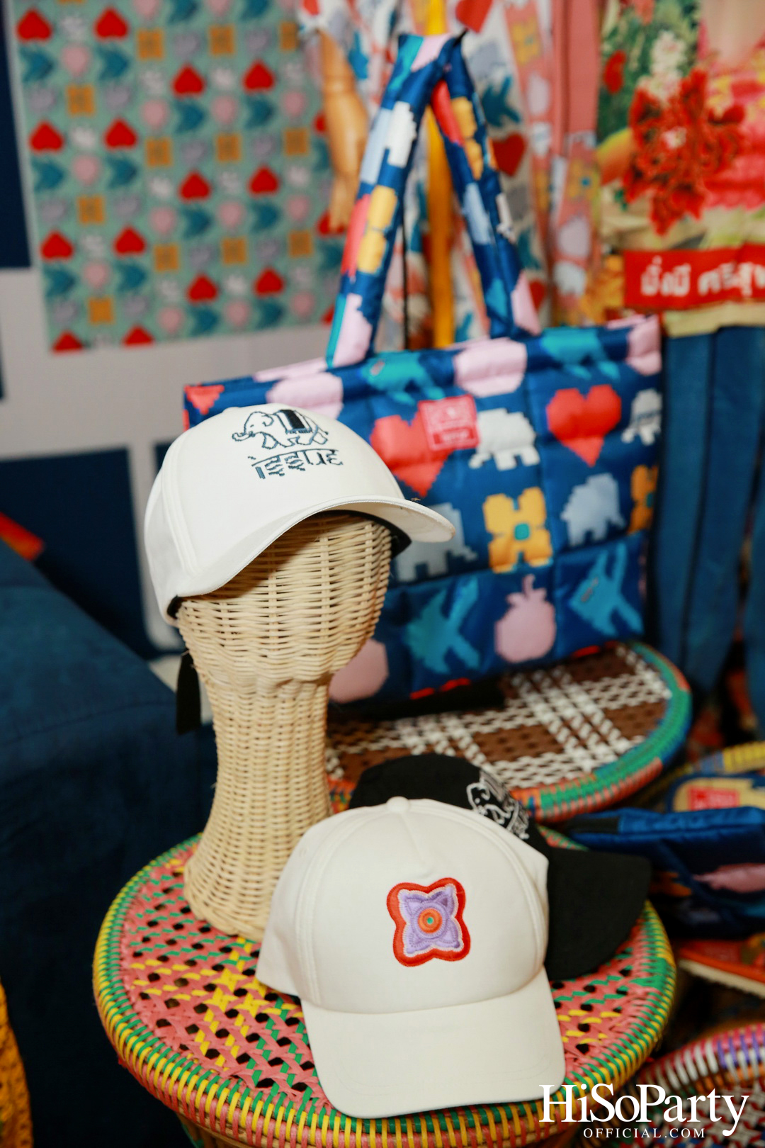 ISSUE จัดงานฉลองตรุษจีนไปกับ ‘ร่ำรวยตลอดปี’ RESORT 2024 COLLECTION 