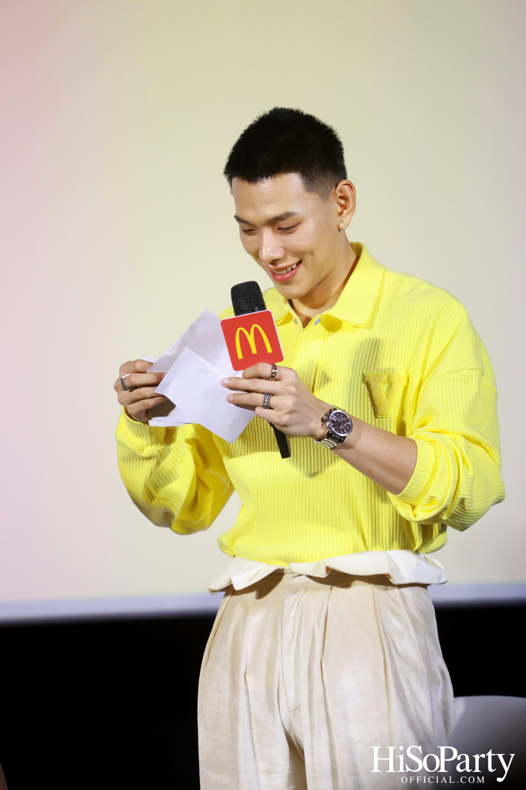แมคโดนัลด์ เปิดตัวพรีเซ็นเตอร์แฟนไก่ทอดแมคตัวจริง ‘ต้าห์อู๋ x ออฟโรด’