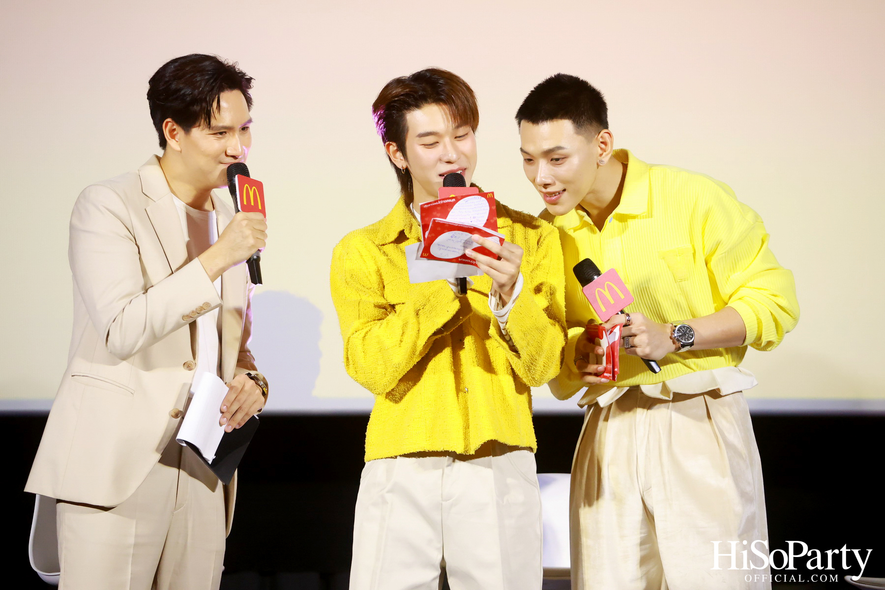 แมคโดนัลด์ เปิดตัวพรีเซ็นเตอร์แฟนไก่ทอดแมคตัวจริง ‘ต้าห์อู๋ x ออฟโรด’