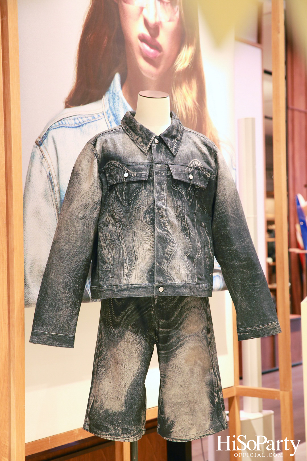 งานเปิดตัว CAMPERLAB คอลเลกชั่น Spring/Summer 2024 @CAMPERLAB Pop-up at Siwilai