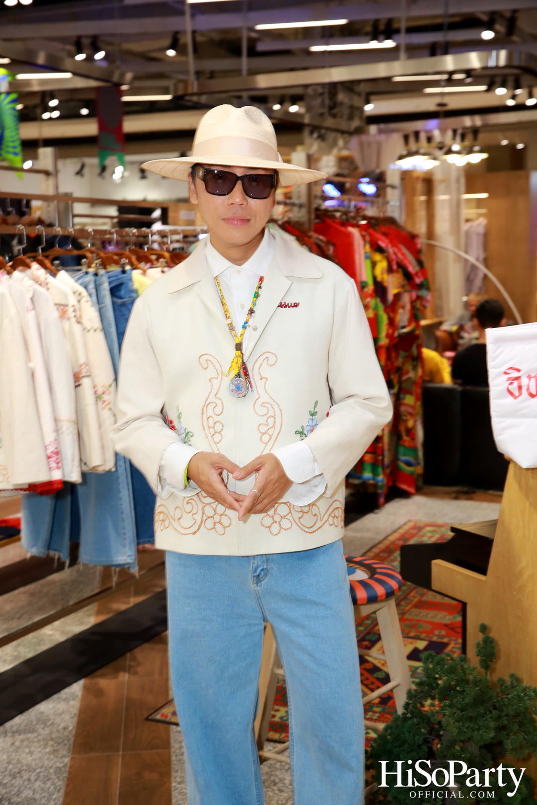 Comma And 1st Anniversary 