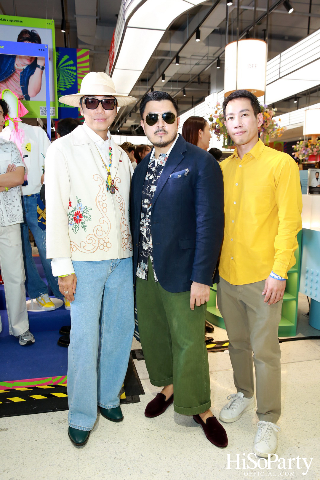 Comma And 1st Anniversary 