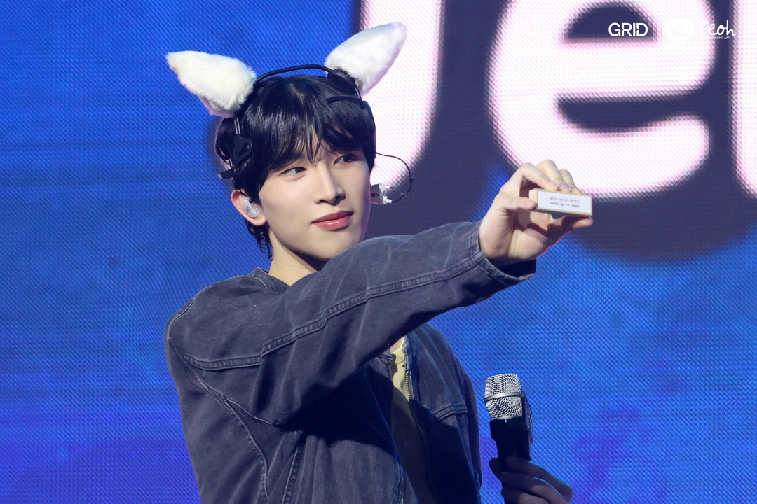 ยอร์ช-จองบิน-ฮยอนบิน-ดงยอน-ฮง 5 หนุ่ม POW พกความสดใสมาตกหัวใจคนทั้งฮอลล์ใน #POWHOUSE_in_BANGKOK