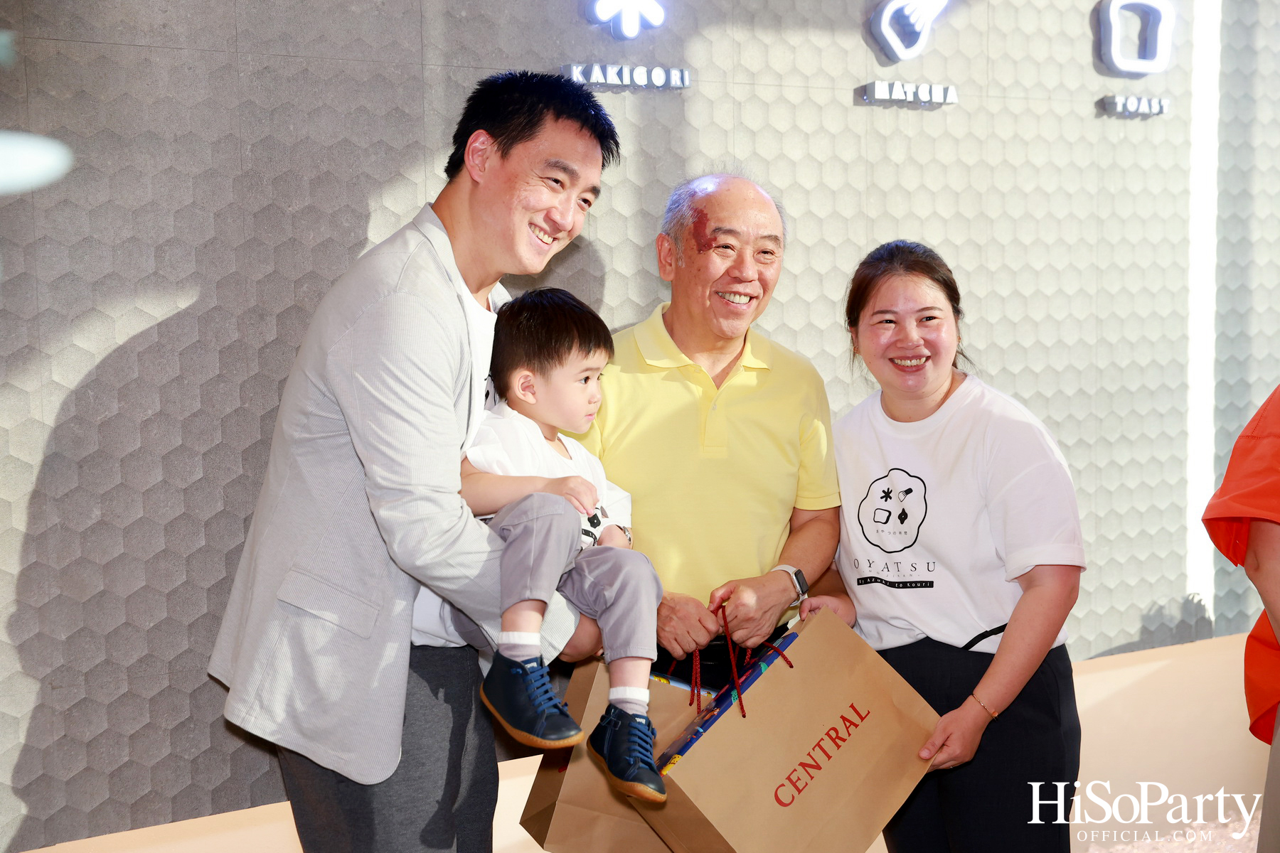 Grand Opening ‘Oyatsu no Jikan’ by Azuki to Kouri