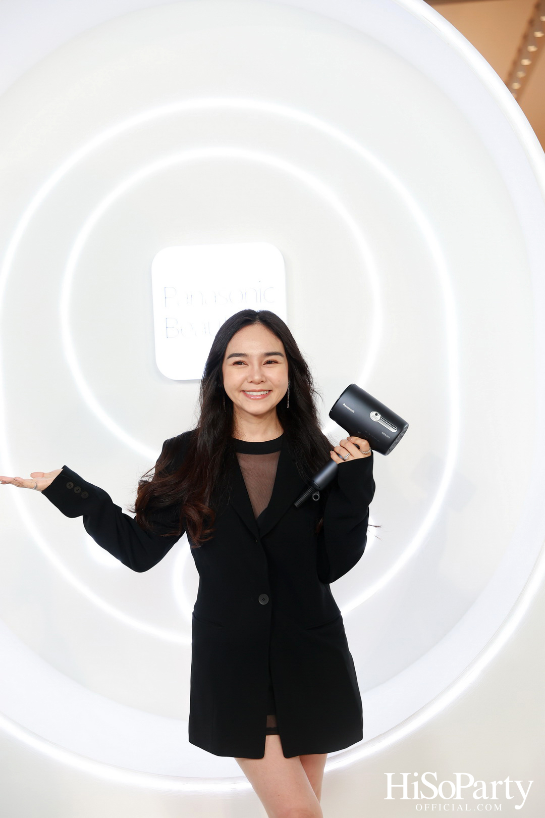 พานาโซนิค เปิดตัวไดร์เป่าผมใหม่ ‘นาโนแคร์ EH-NA0J’