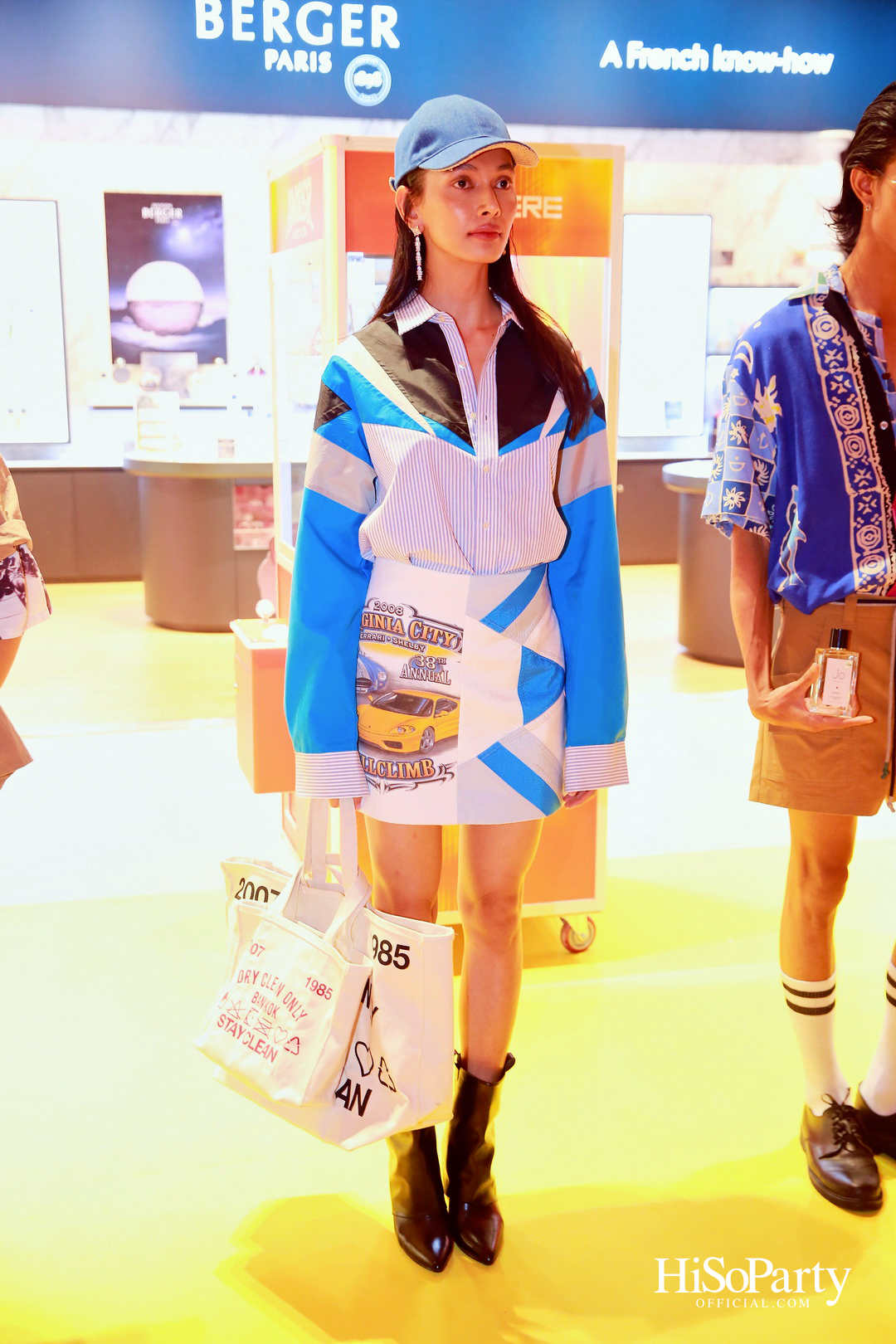 EM DISTRICT AMBER ARCADE