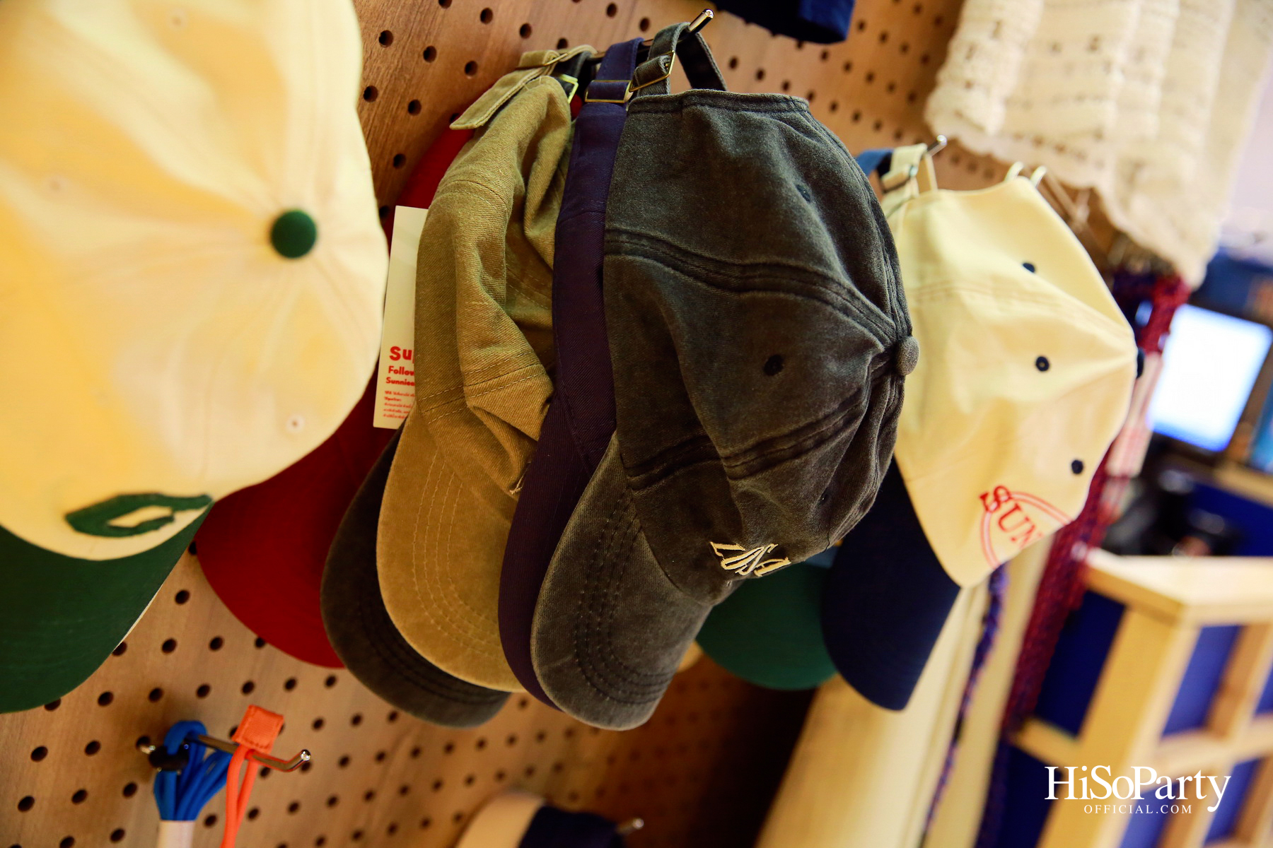 EM DISTRICT AMBER ARCADE