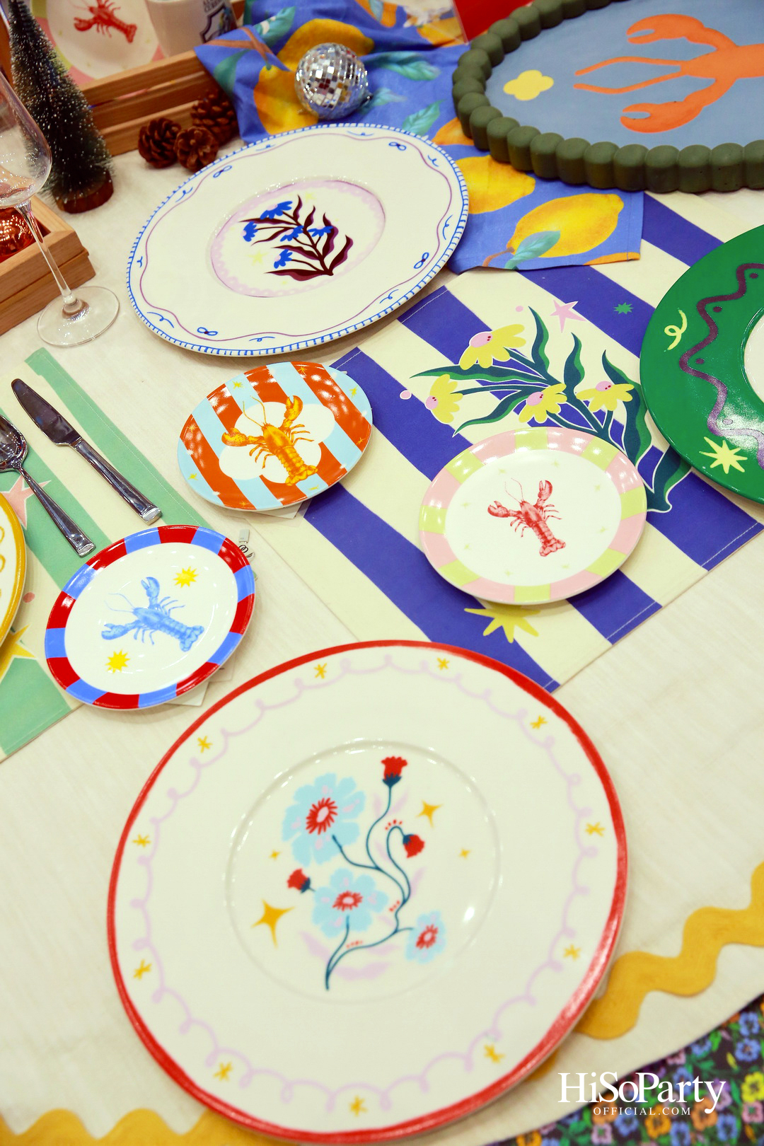 EM DISTRICT AMBER ARCADE